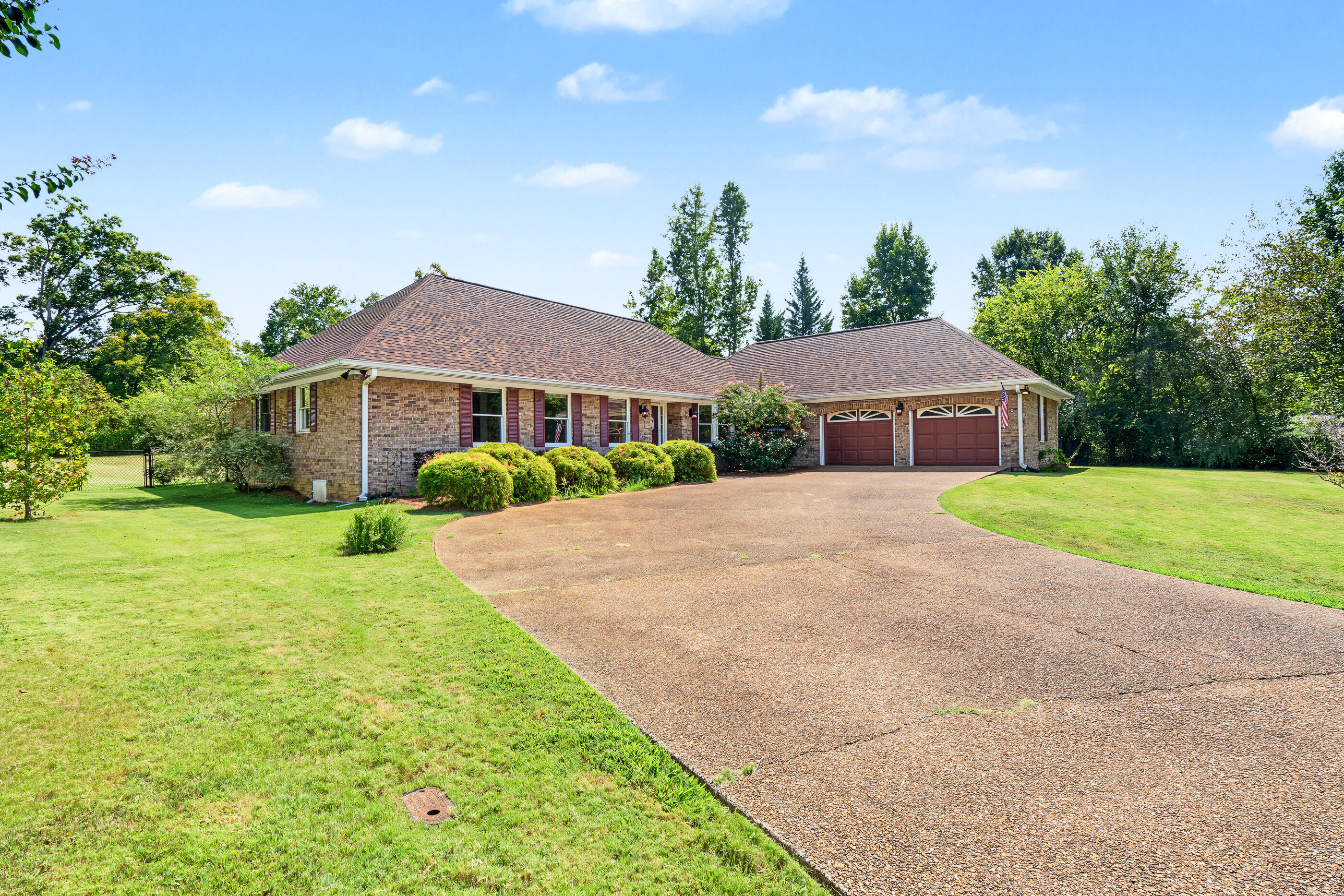 308 Pheasant Drive Property Photo 6