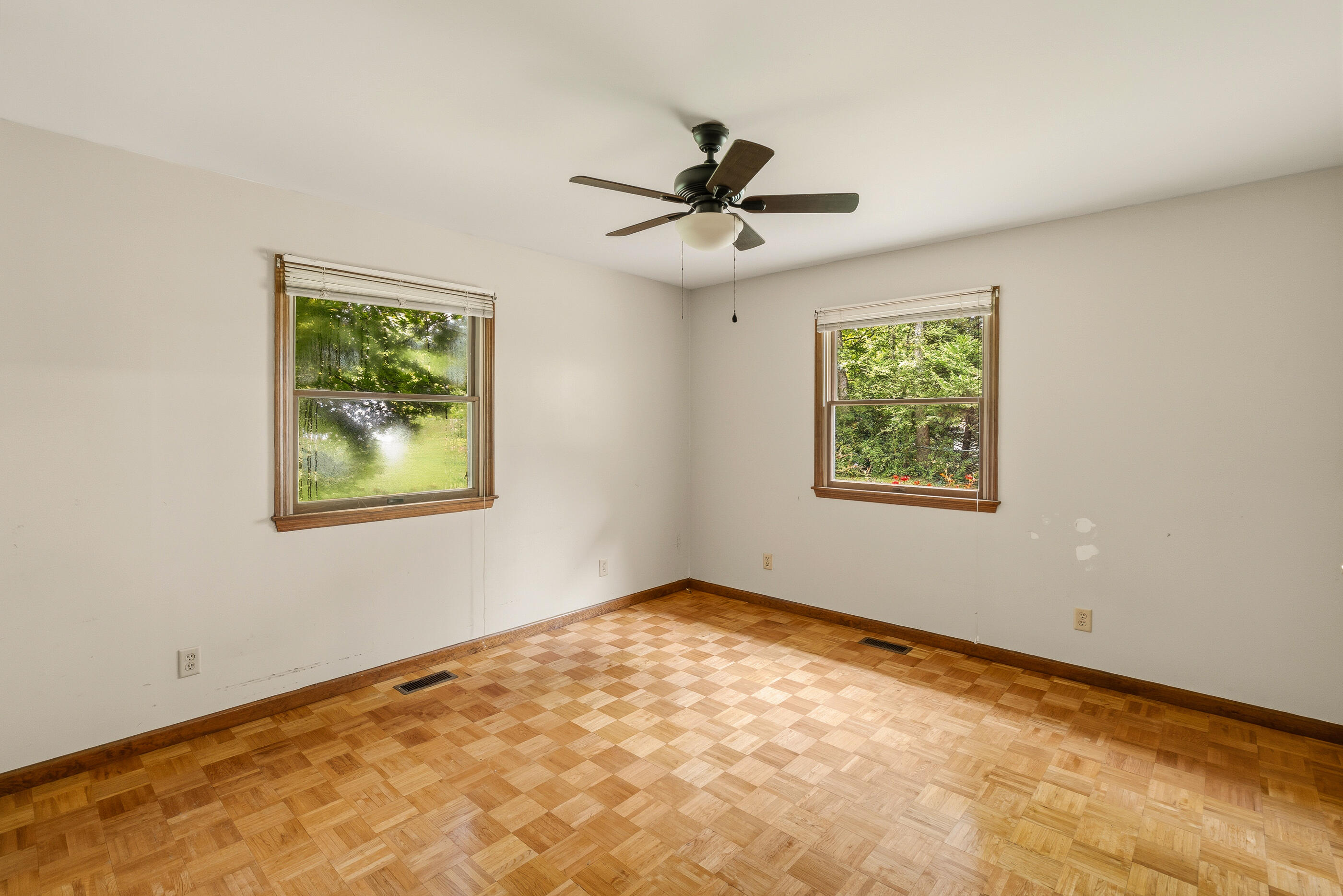 308 Pheasant Drive Property Photo 28