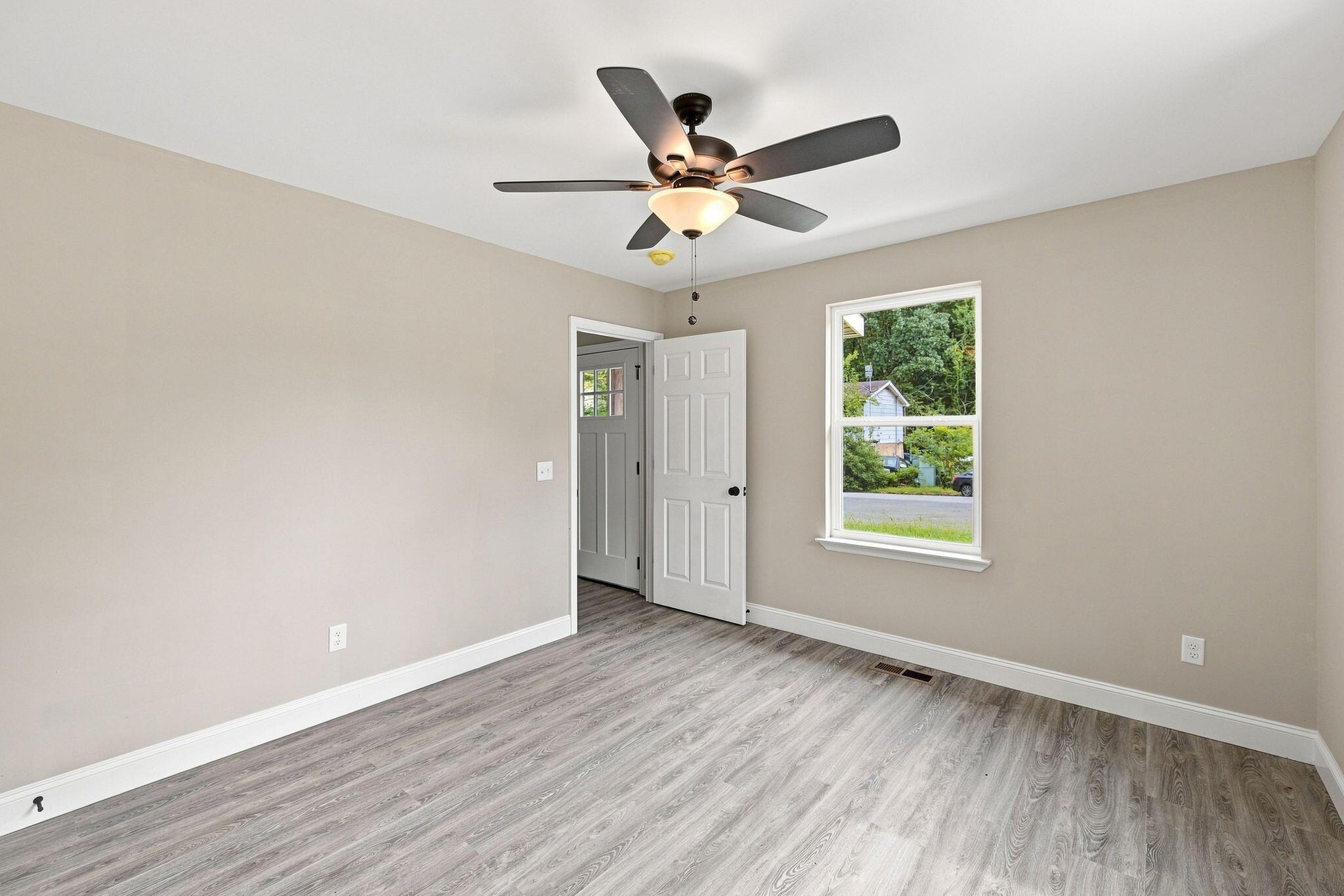 3010 Northway Lane Property Photo 12