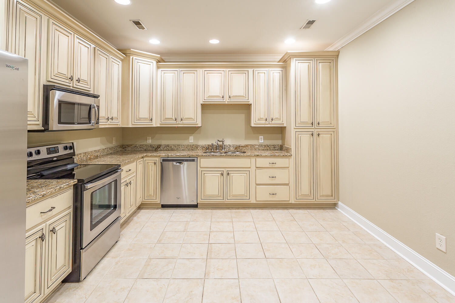 6360 Laramie Circle Property Photo 16