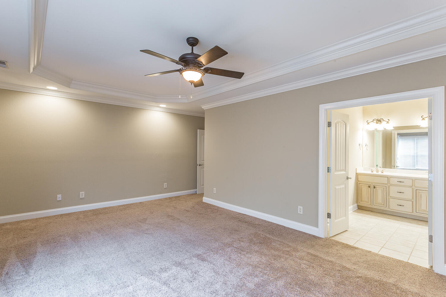 6360 Laramie Circle Property Photo 22