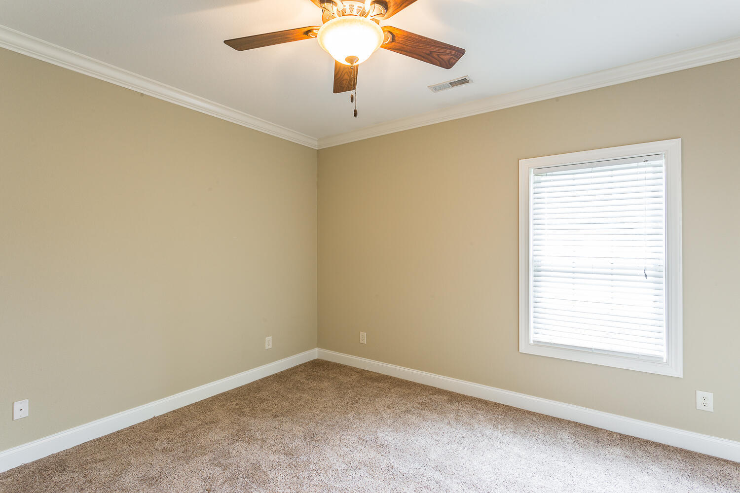 6360 Laramie Circle Property Photo 32