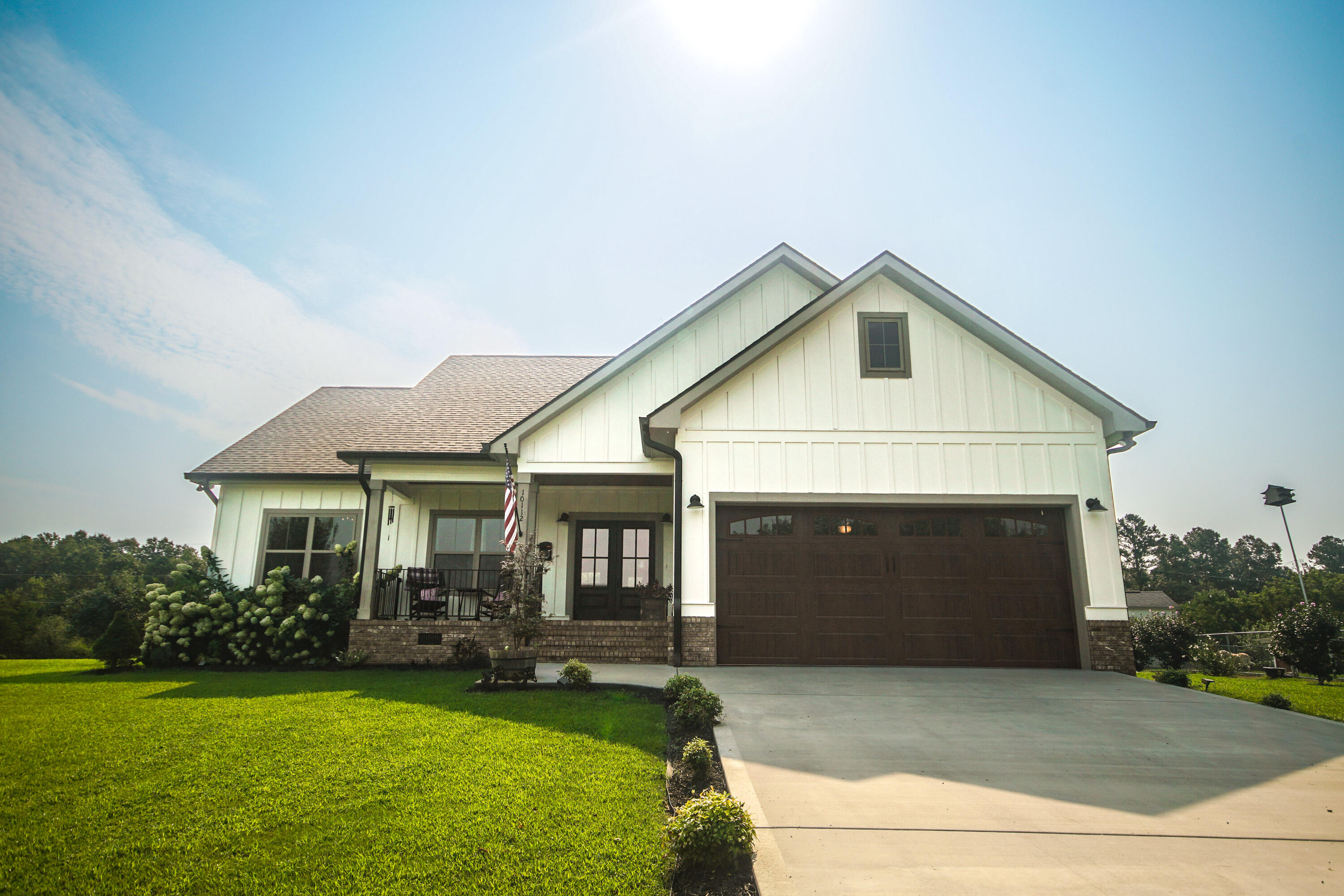 10112 Tommys Lane Property Photo 1