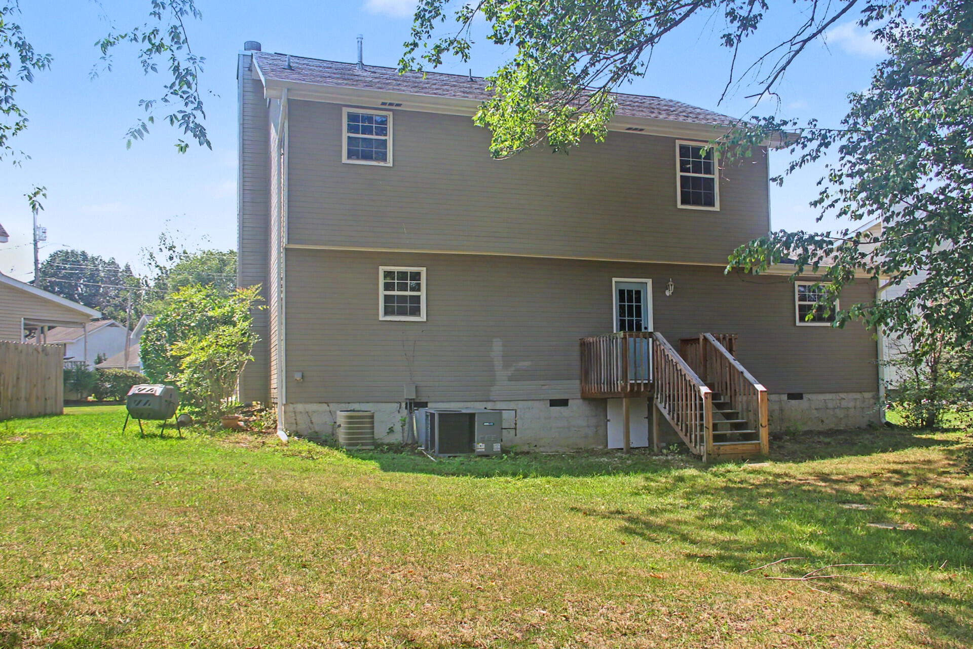 8624 Oak View Drive Property Photo 2