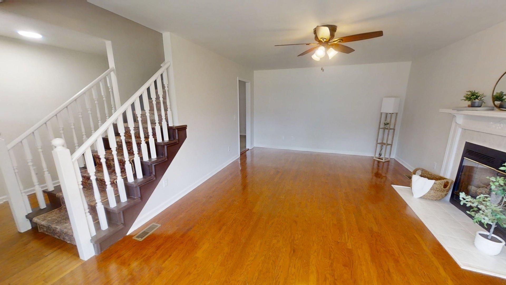 8624 Oak View Drive Property Photo 3