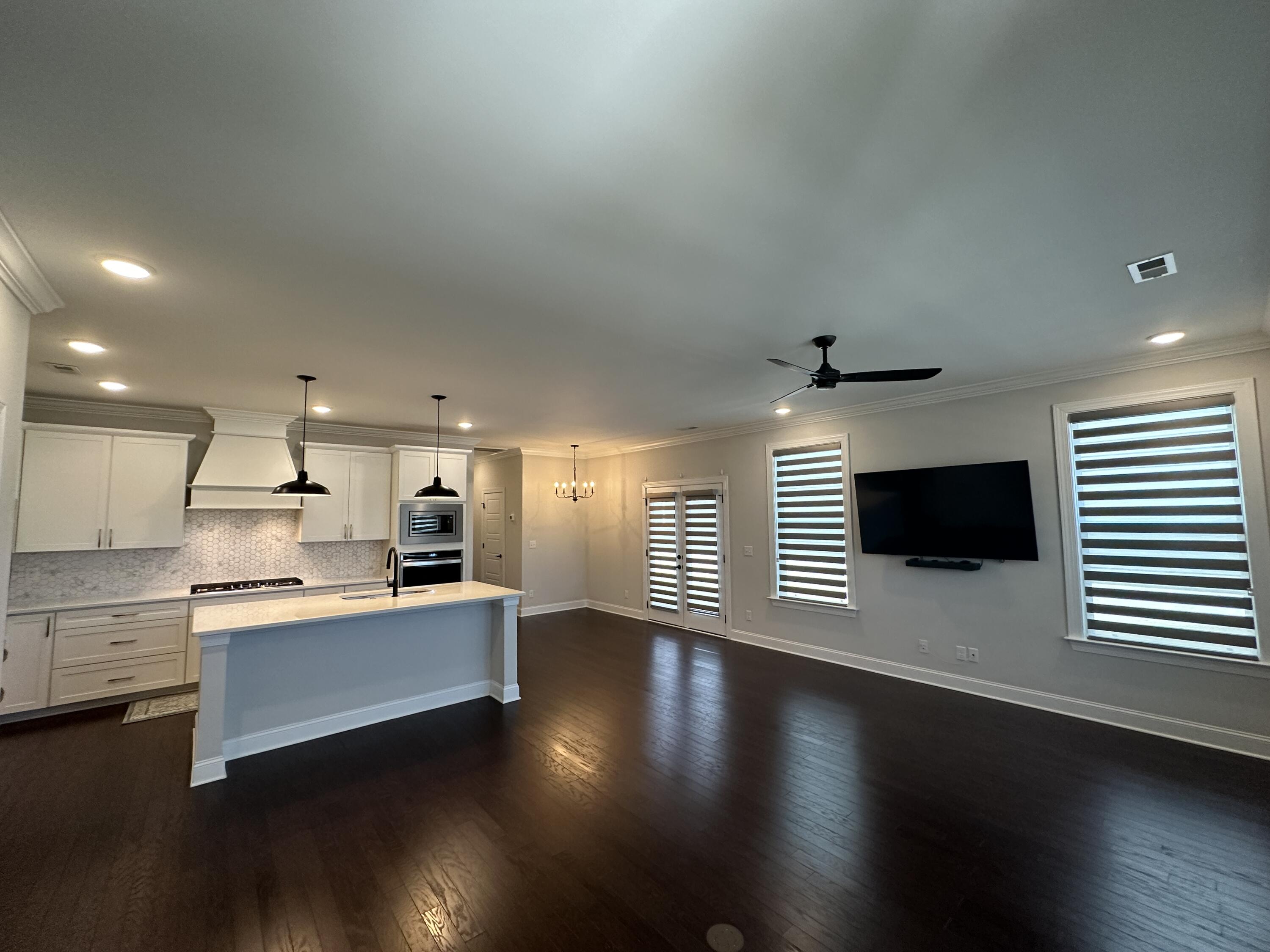 1526 Bowtie Road Property Photo 2