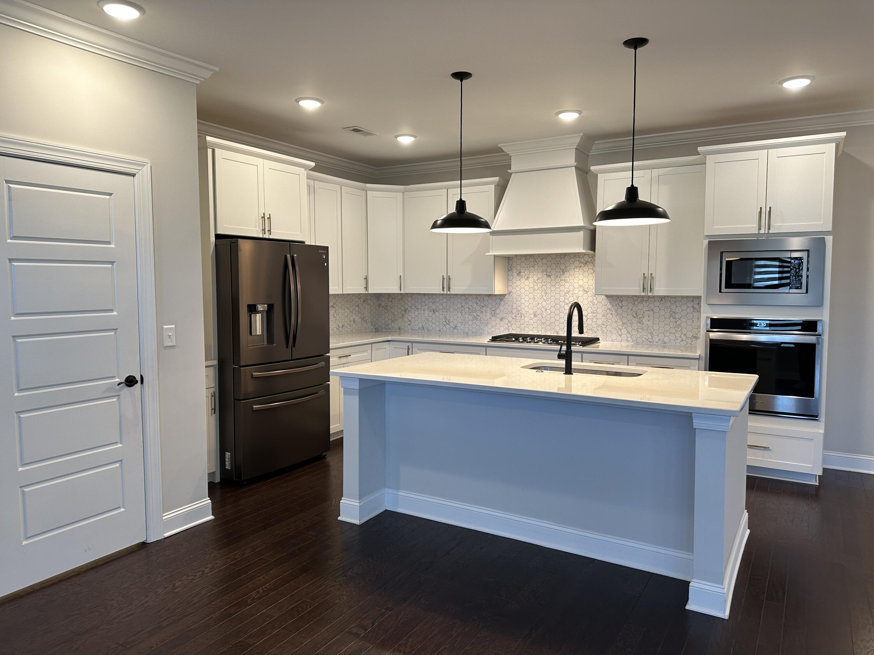 1526 Bowtie Road Property Photo 4