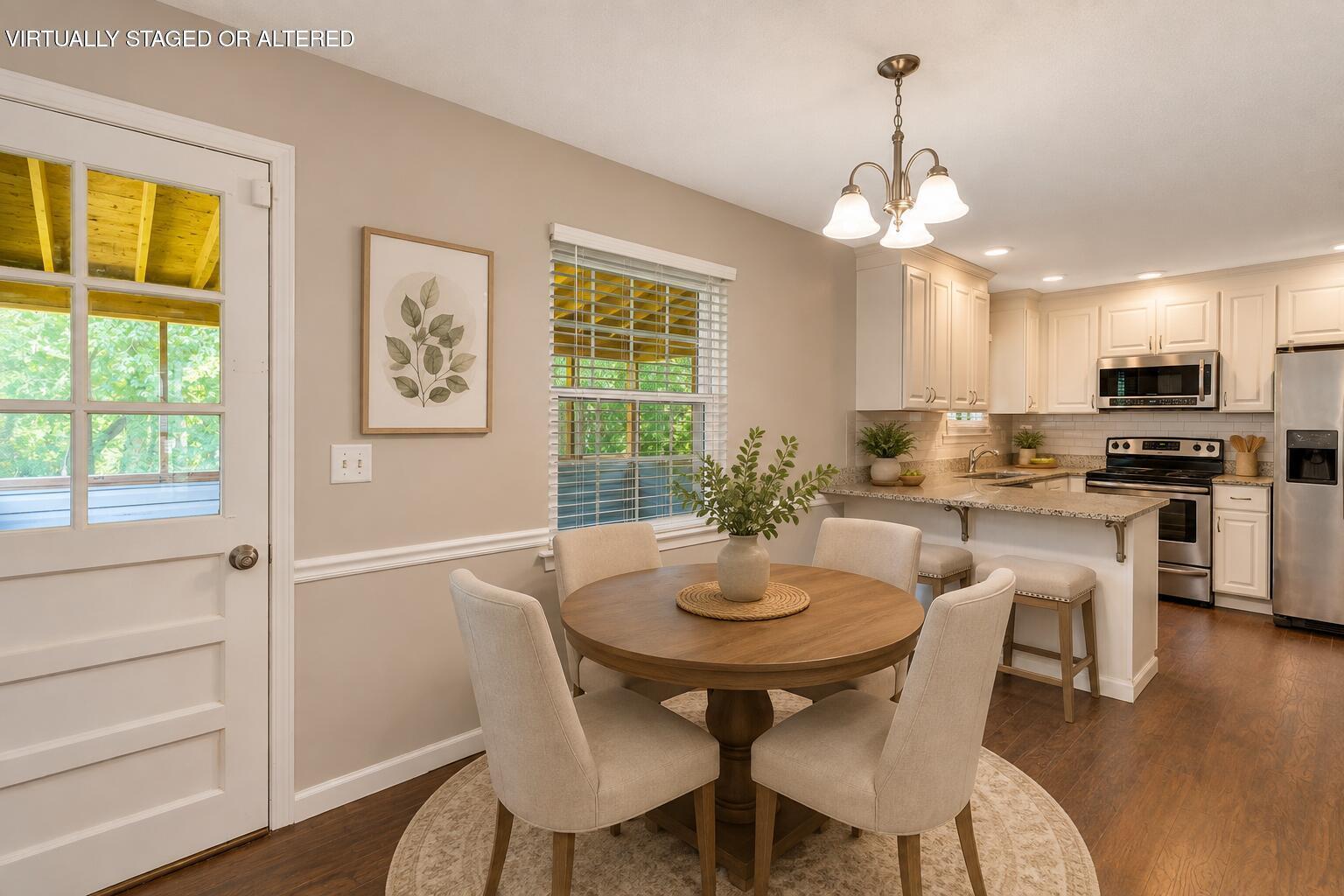 2017 Jacquelin Drive Property Photo 4
