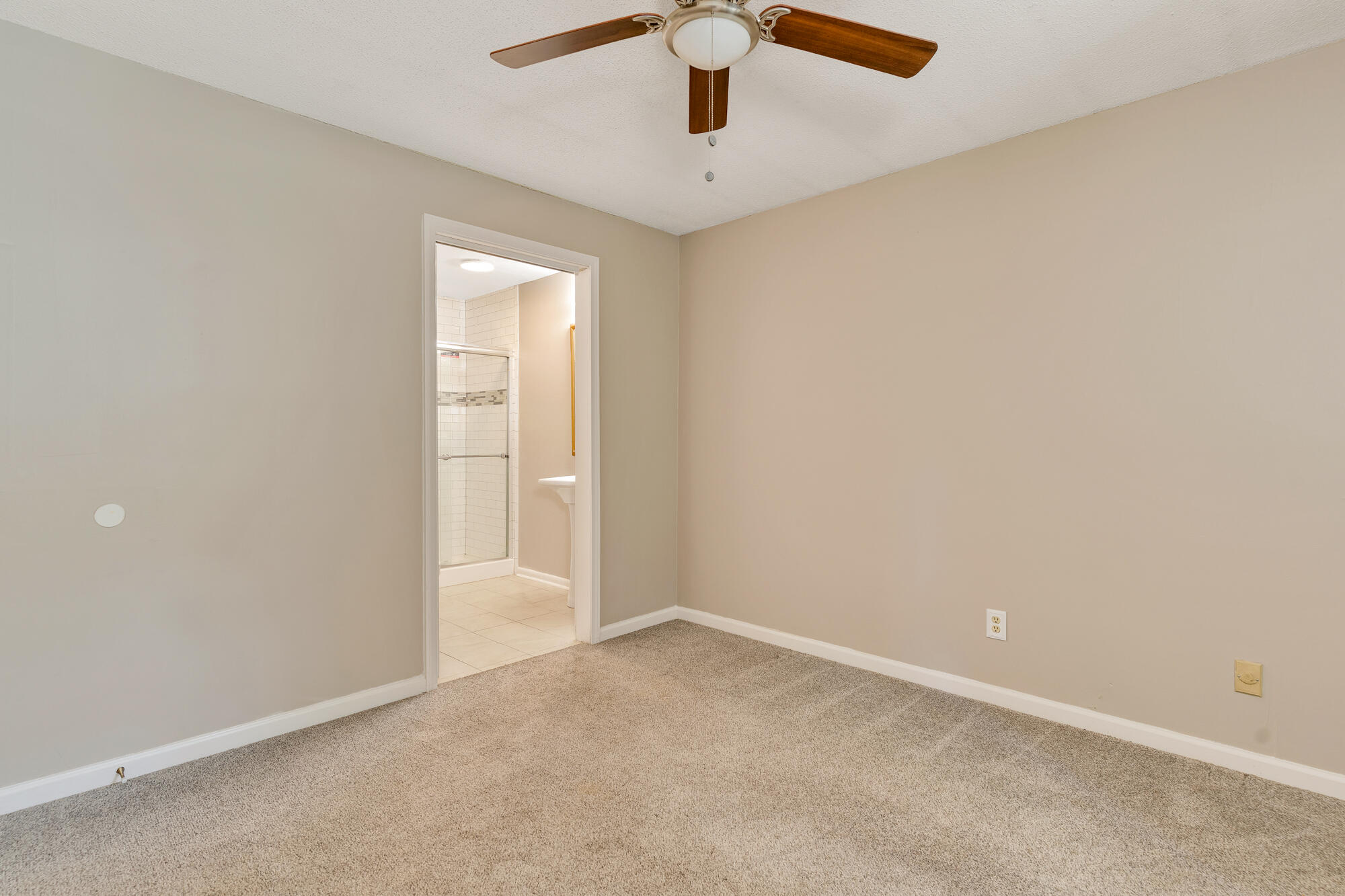 2017 Jacquelin Drive Property Photo 30