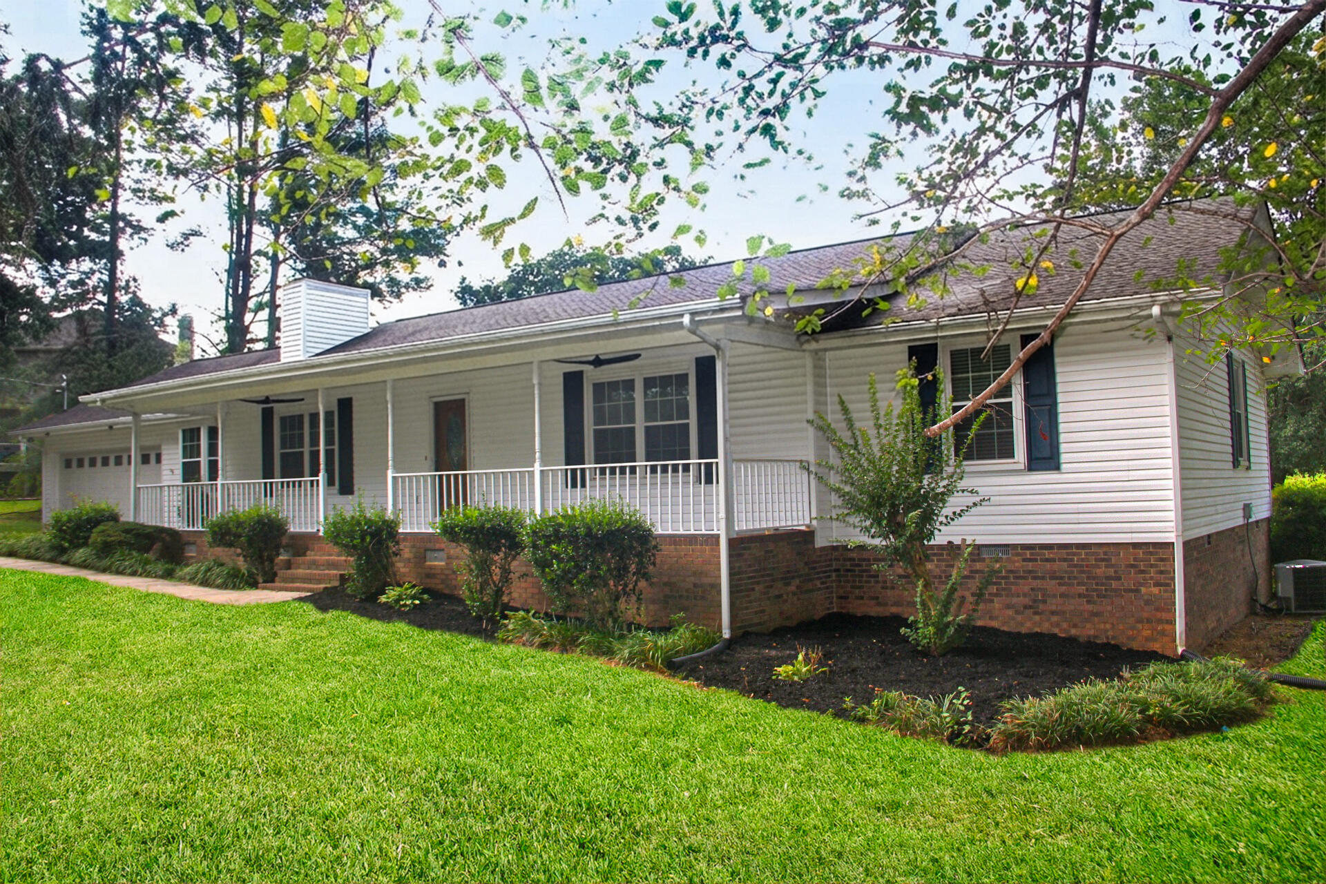 595 Avondale Drive Property Photo 1