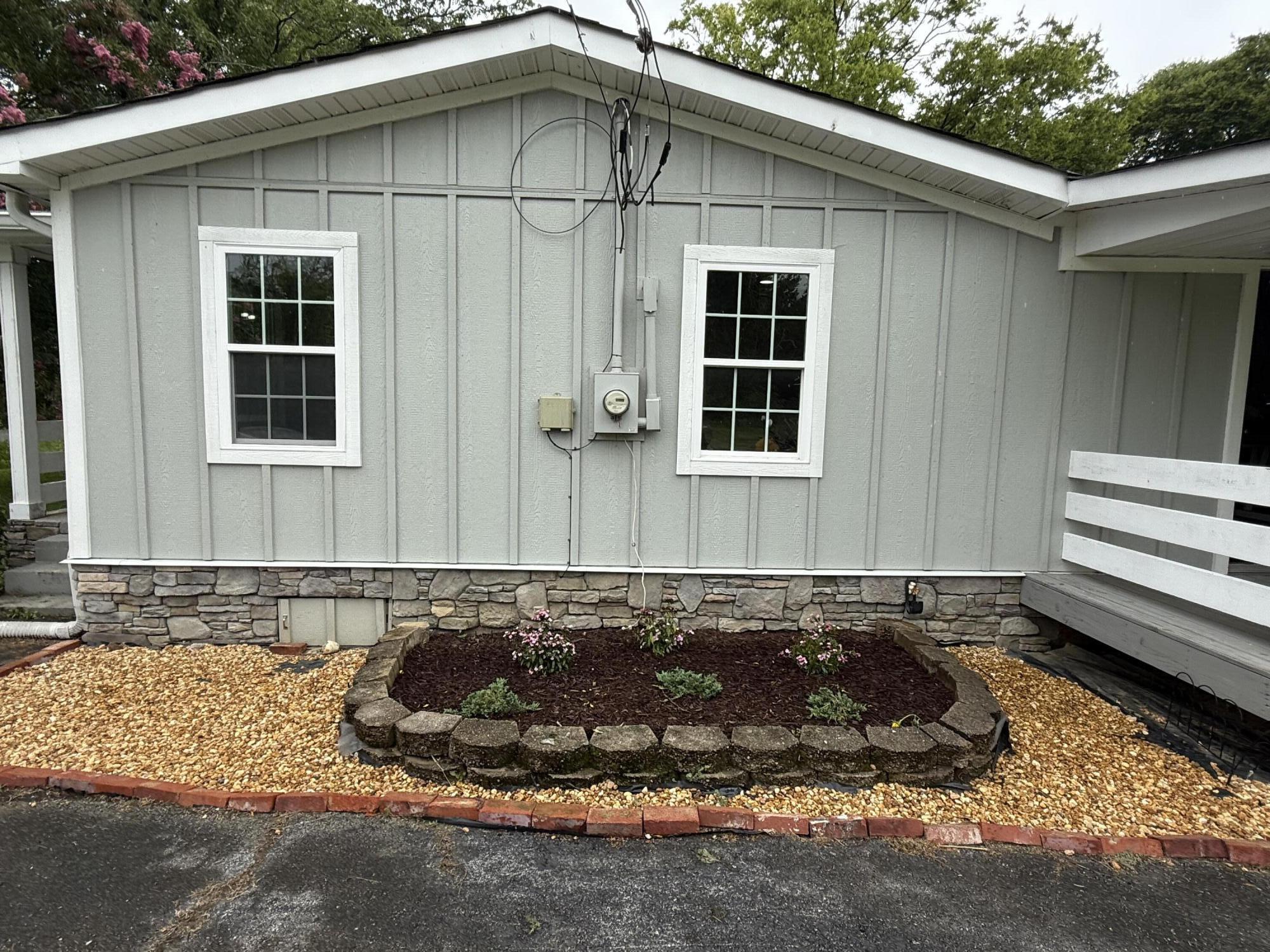 1540077 Property Photo 2