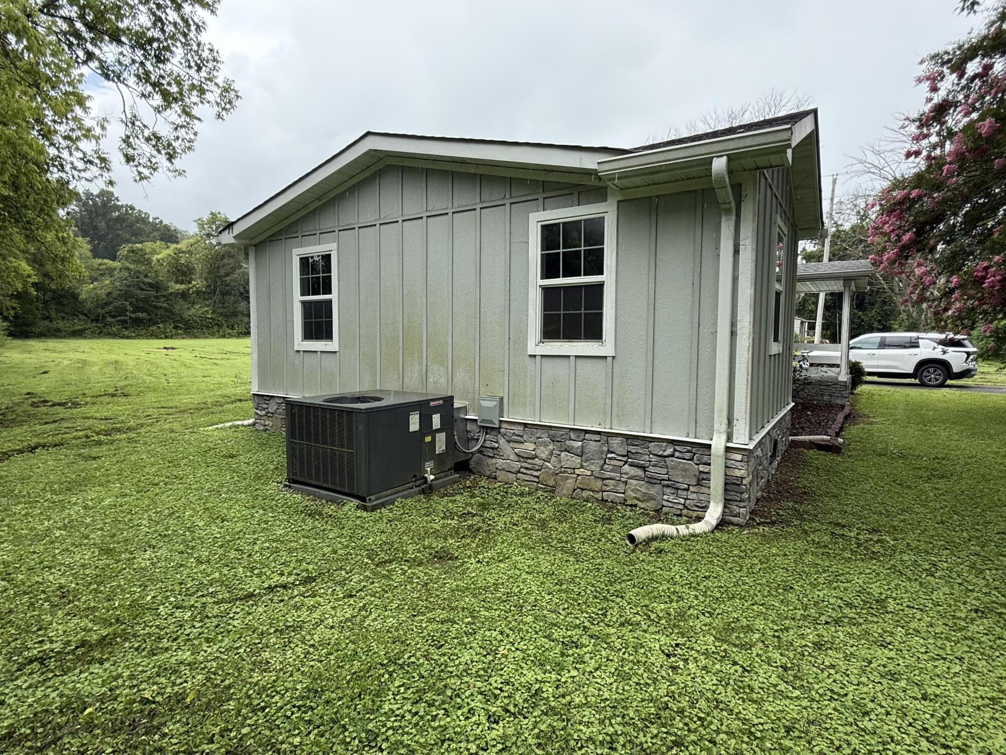 1540077 Property Photo 3