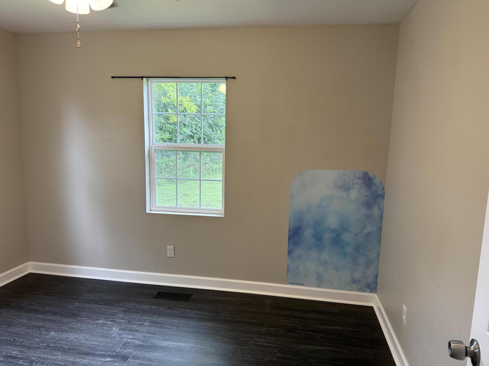 1540077 Property Photo 11
