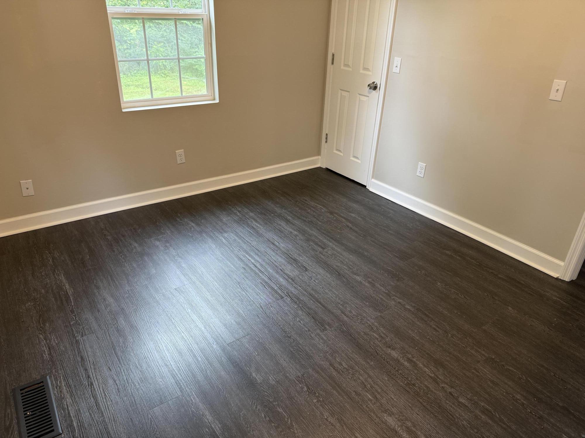 1540077 Property Photo 12