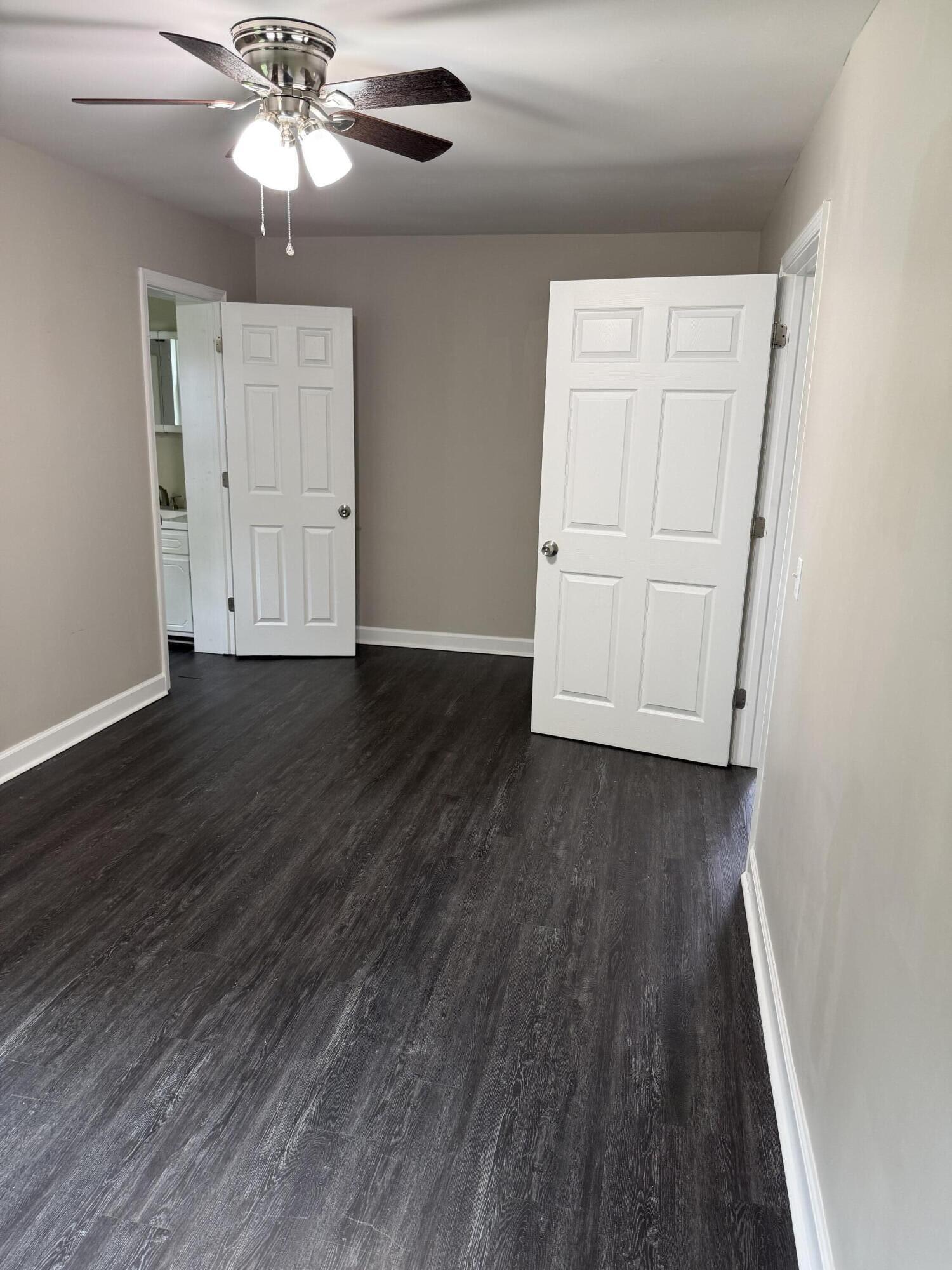 1540077 Property Photo 19