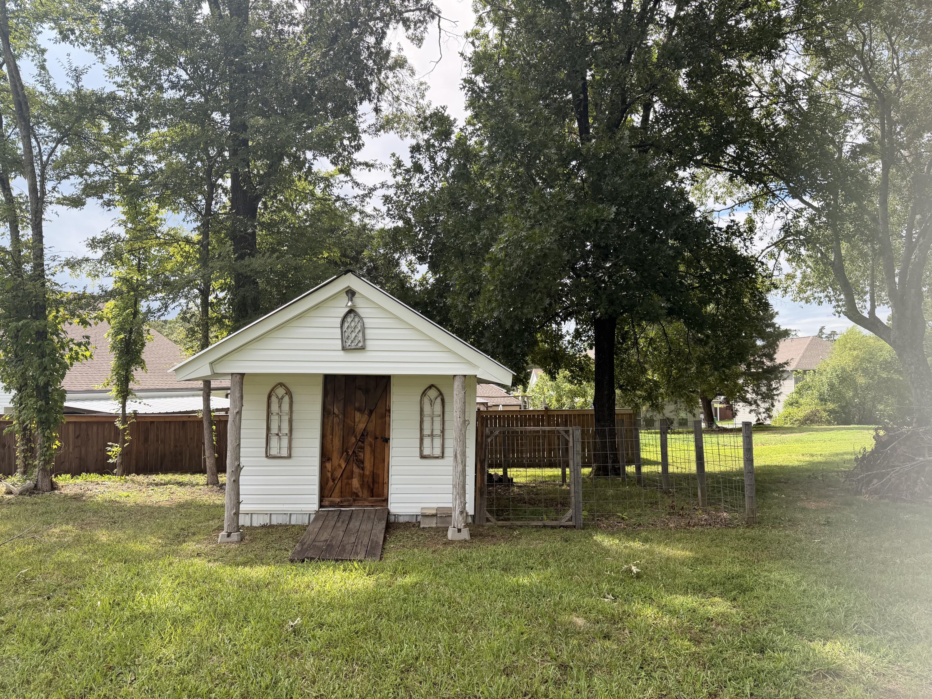 1320 Wooten Road Property Photo 22