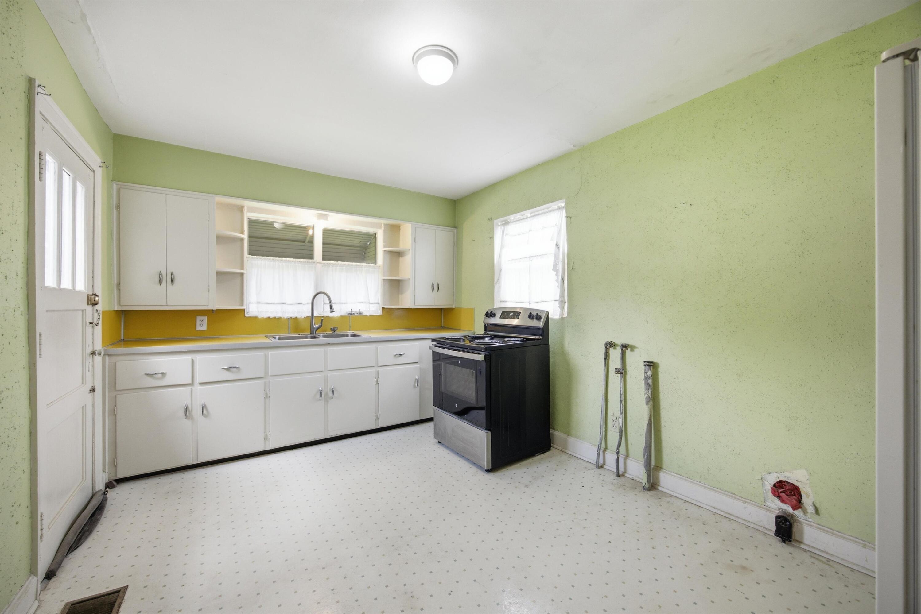 8 Ormand Drive Property Photo 12