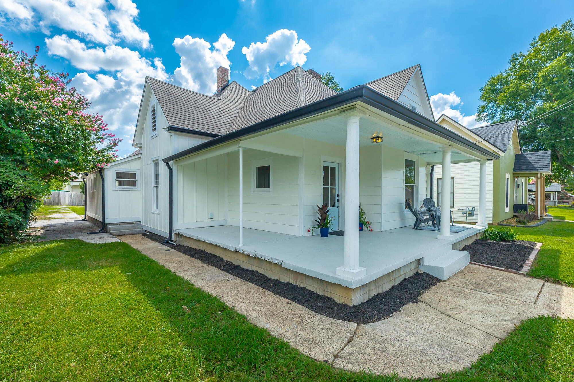 1608 Bennett Avenue Property Photo 4