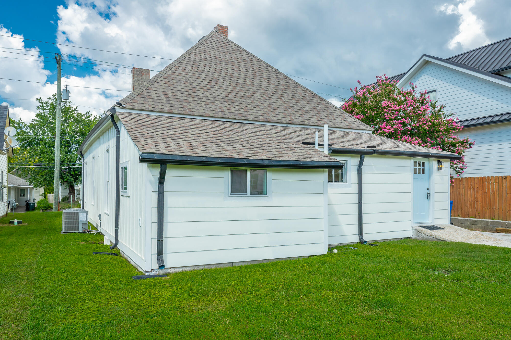 1608 Bennett Avenue Property Photo 24