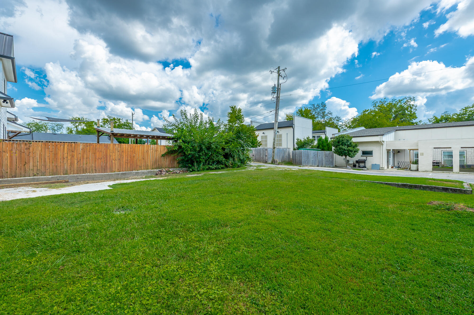 1608 Bennett Avenue Property Photo 25