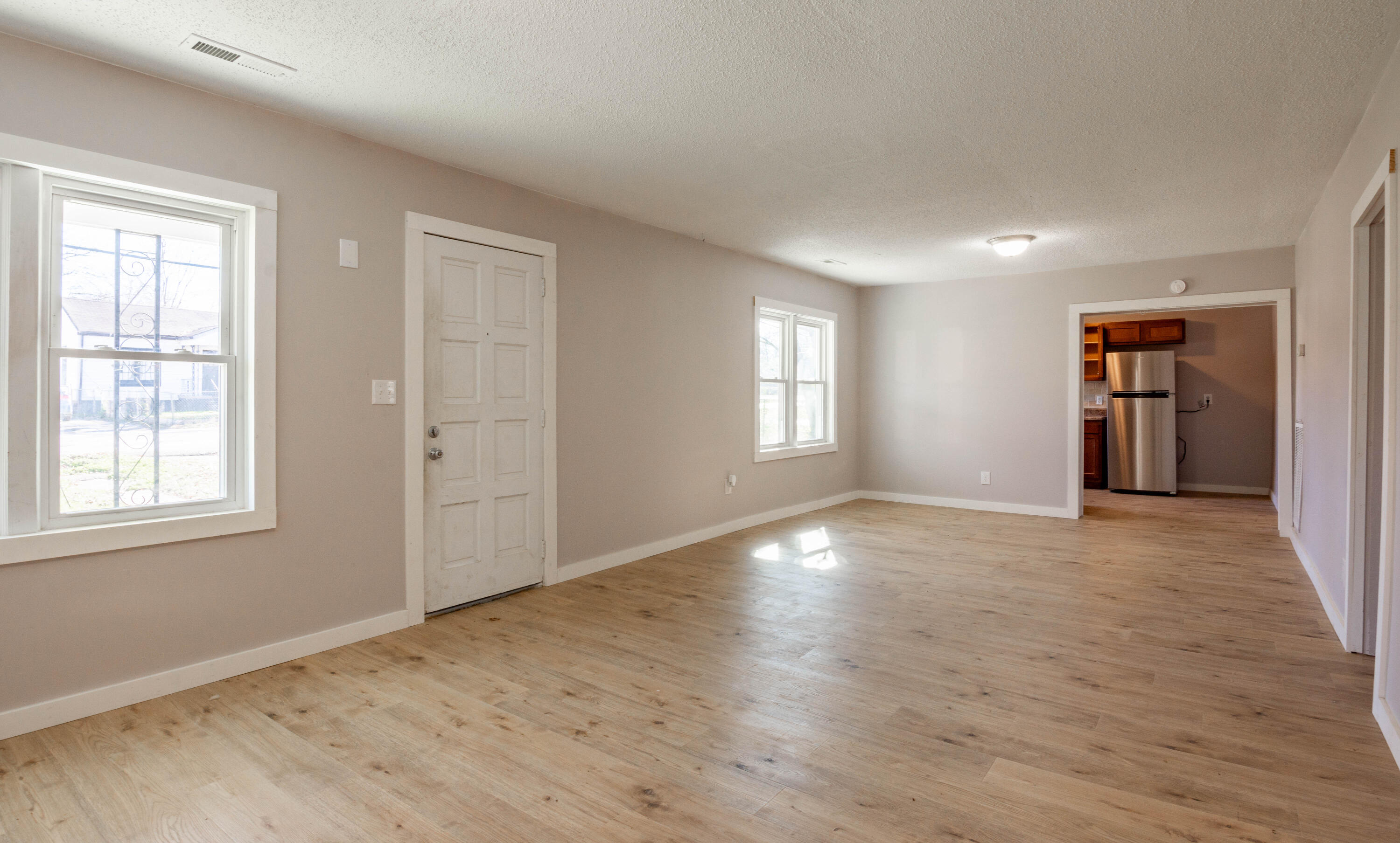 1663 Keeble Street Property Photo 3