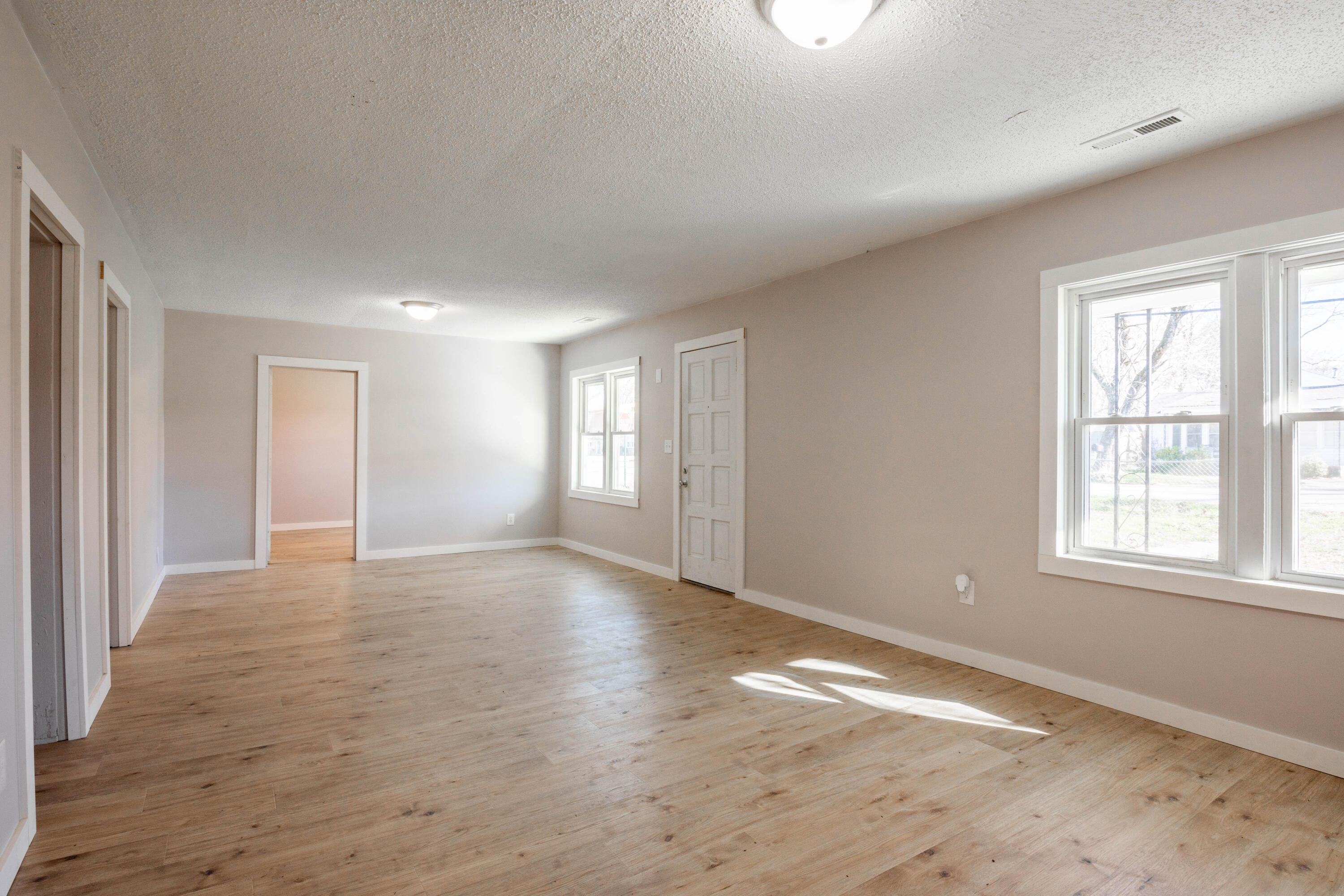 1663 Keeble Street Property Photo 6