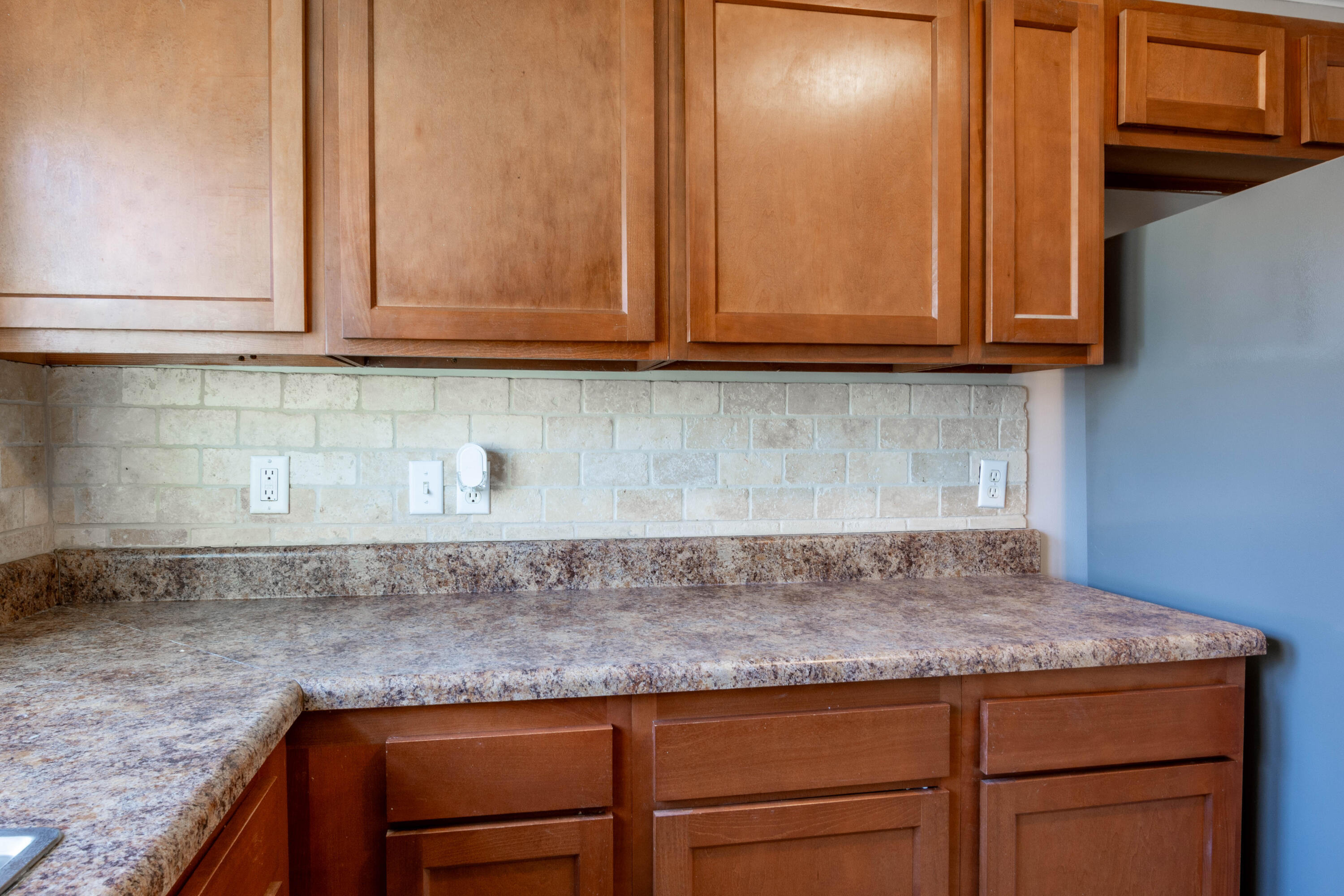 1663 Keeble Street Property Photo 12