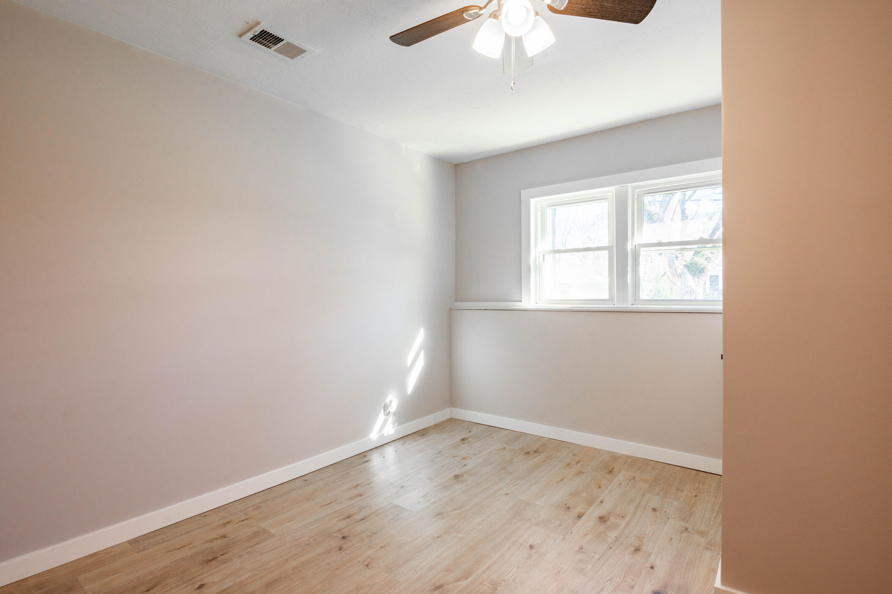 1663 Keeble Street Property Photo 14