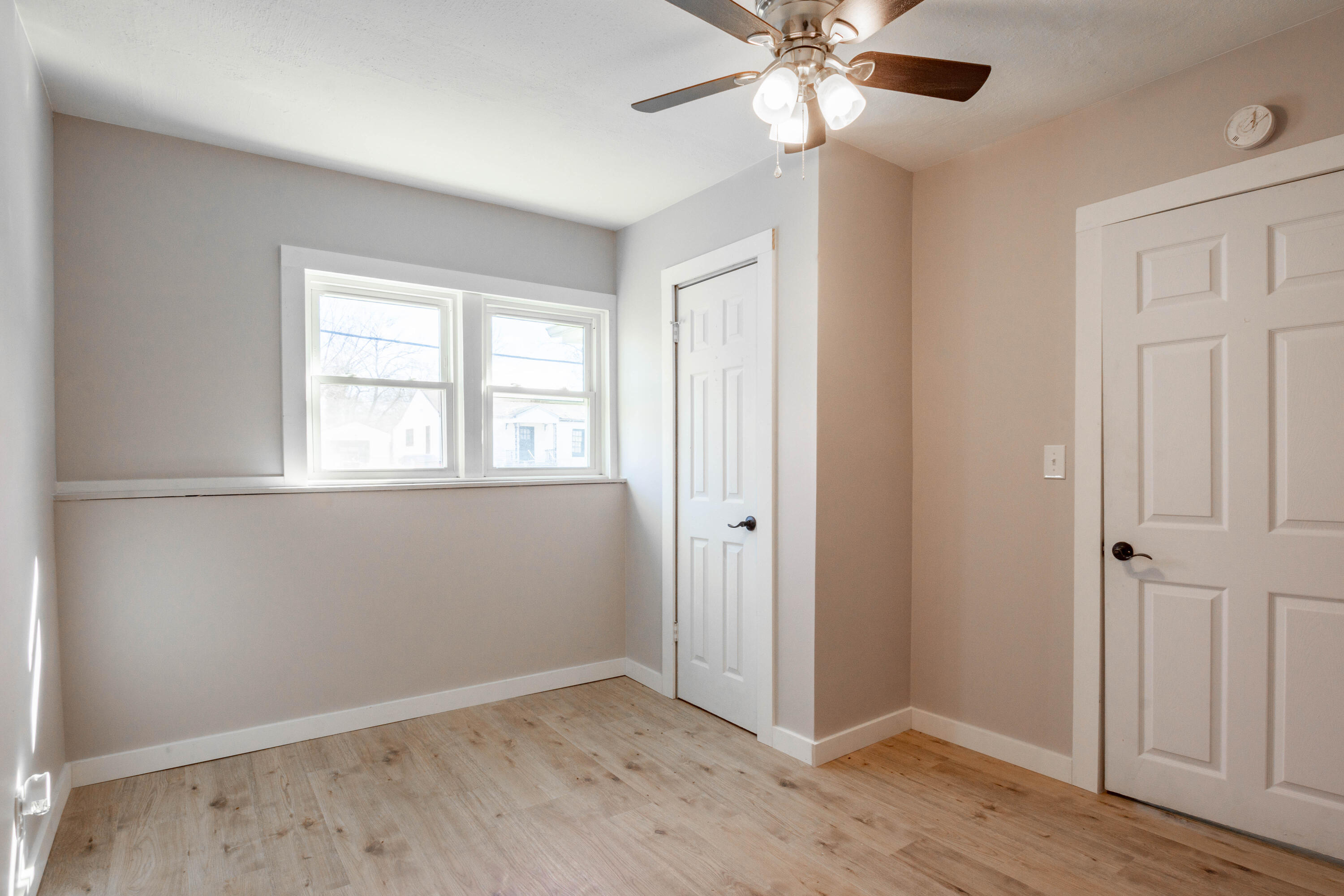 1663 Keeble Street Property Photo 15
