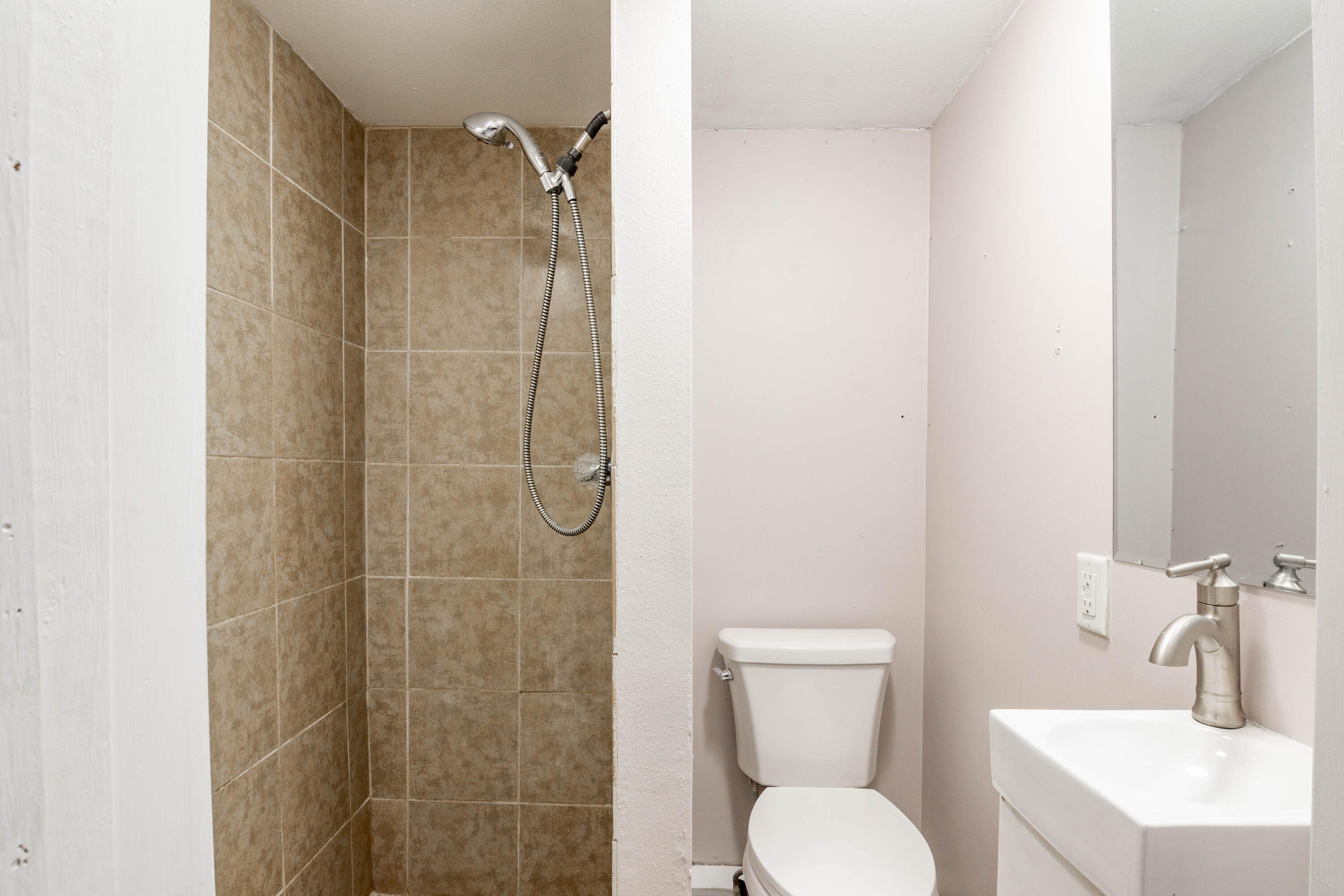 1663 Keeble Street Property Photo 28