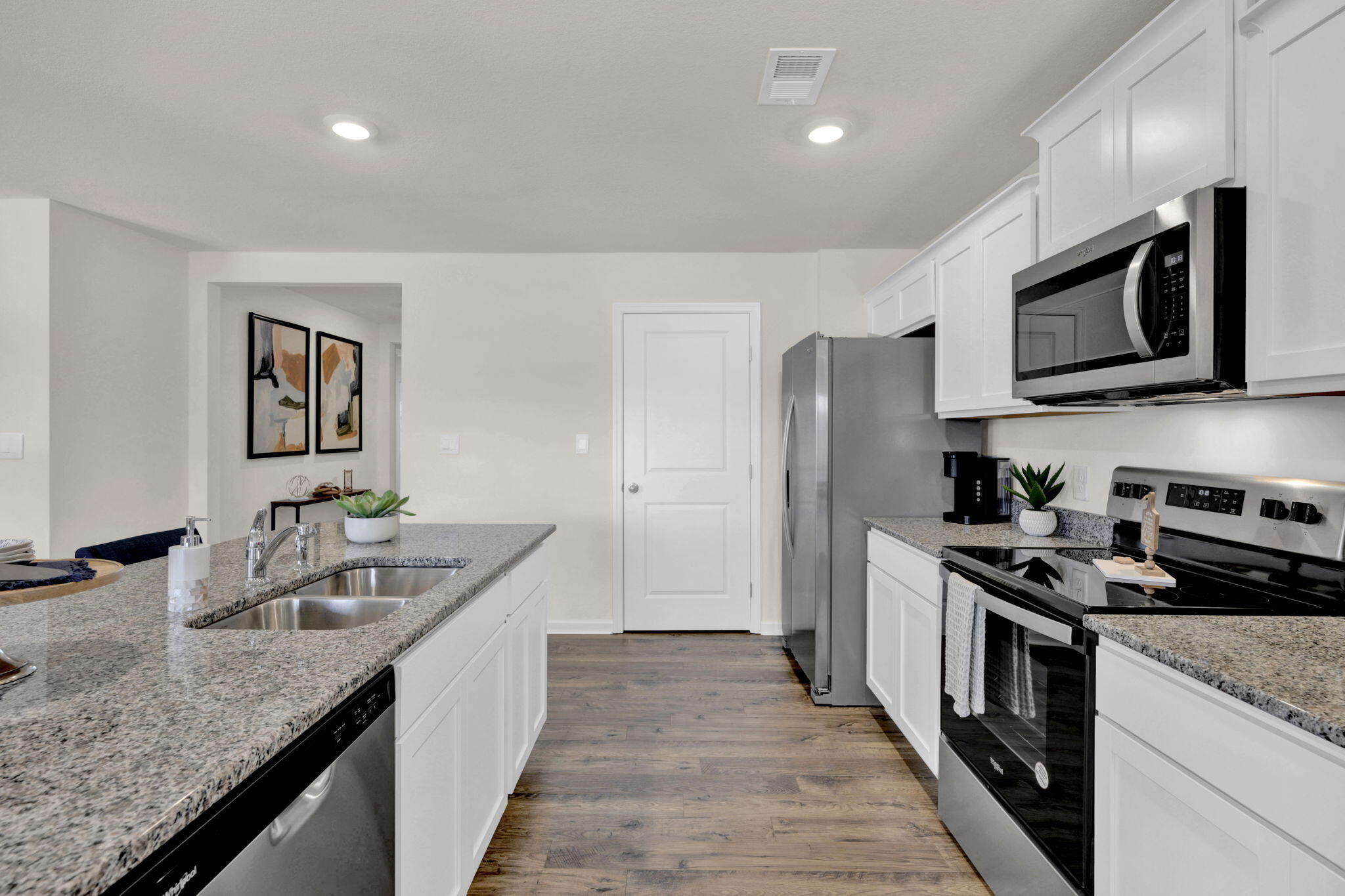 10660 Prairie Lake Drive Property Photo 27