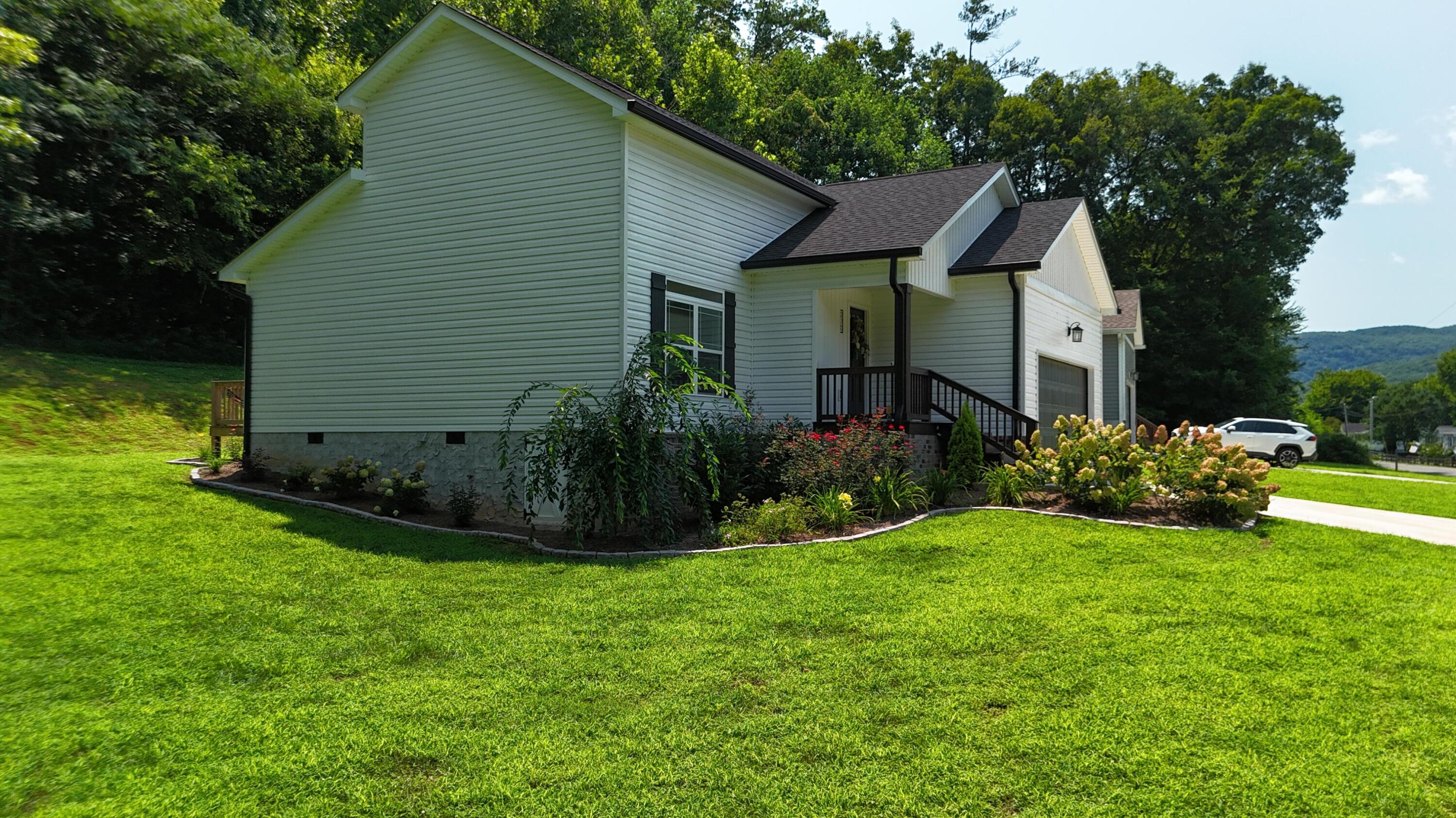 270 Hartman Circle Property Photo 6