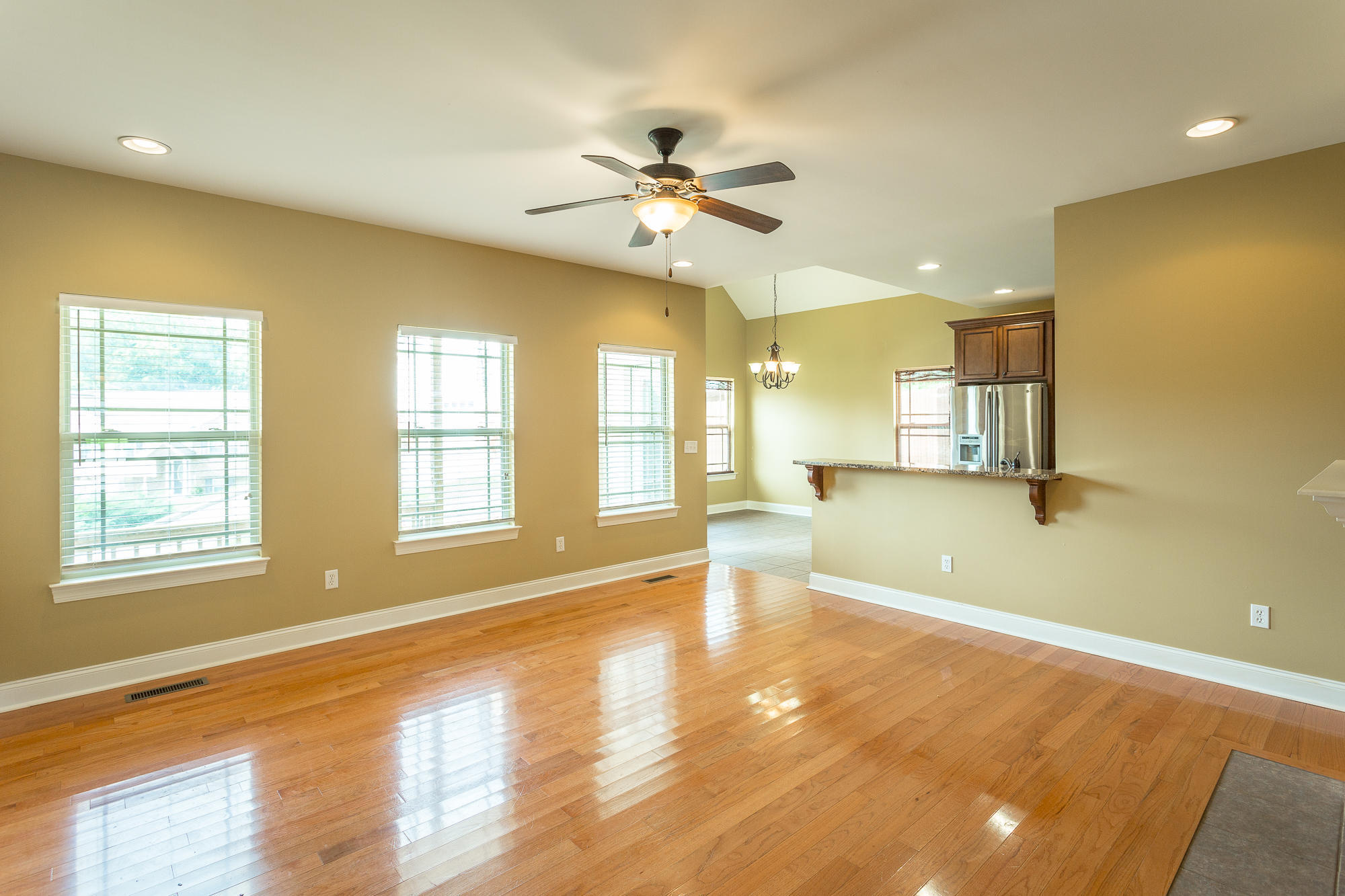 878 Windrush Loop Property Photo 6