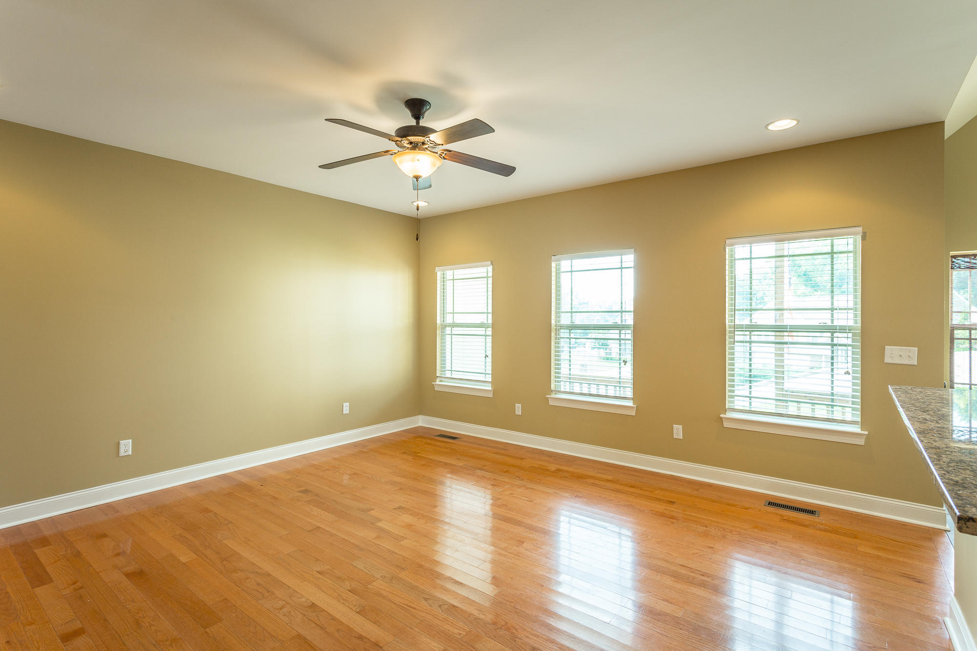 878 Windrush Loop Property Photo 7