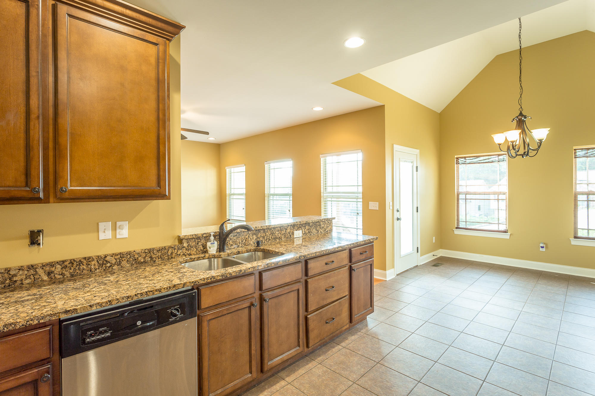 878 Windrush Loop Property Photo 13