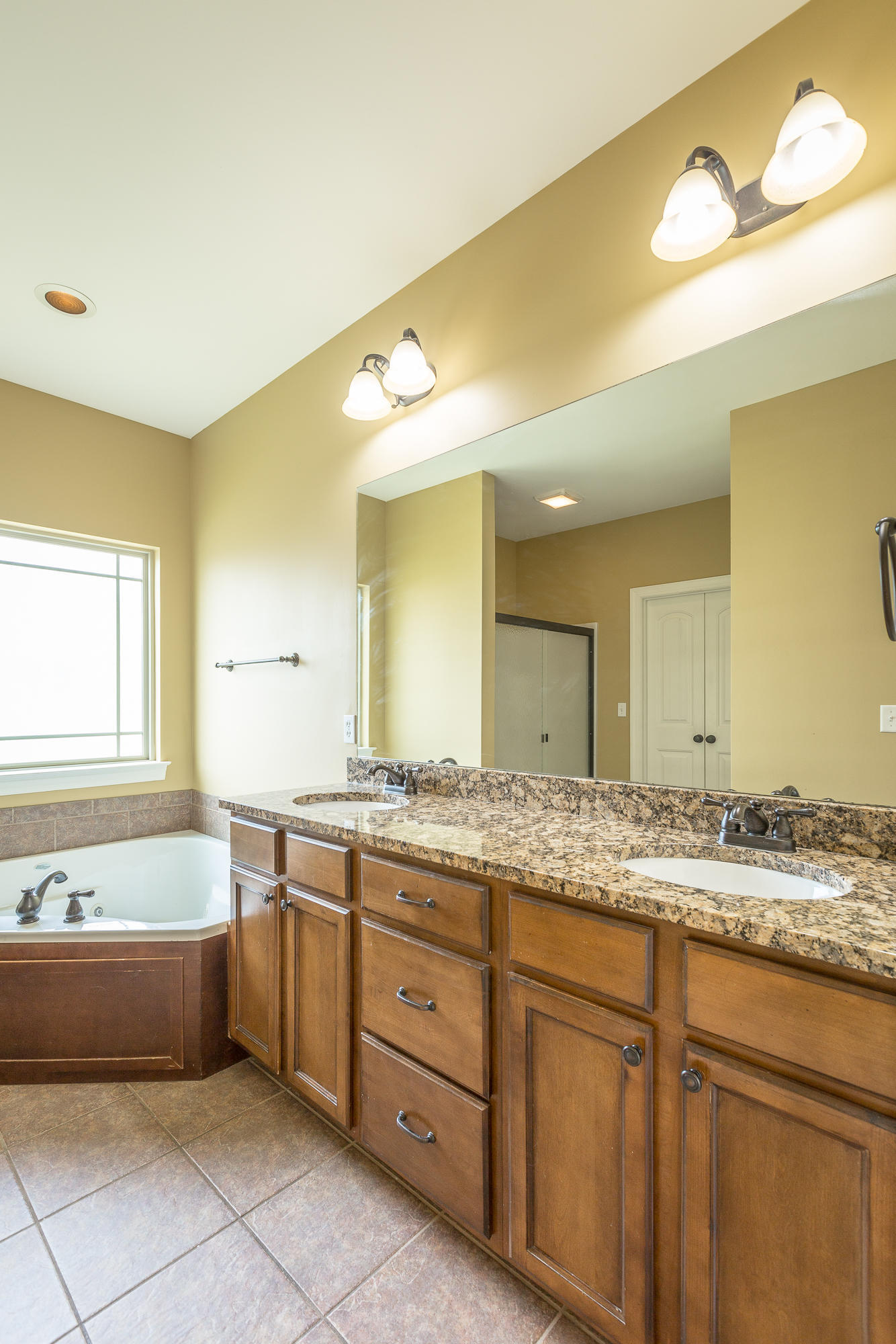 878 Windrush Loop Property Photo 21