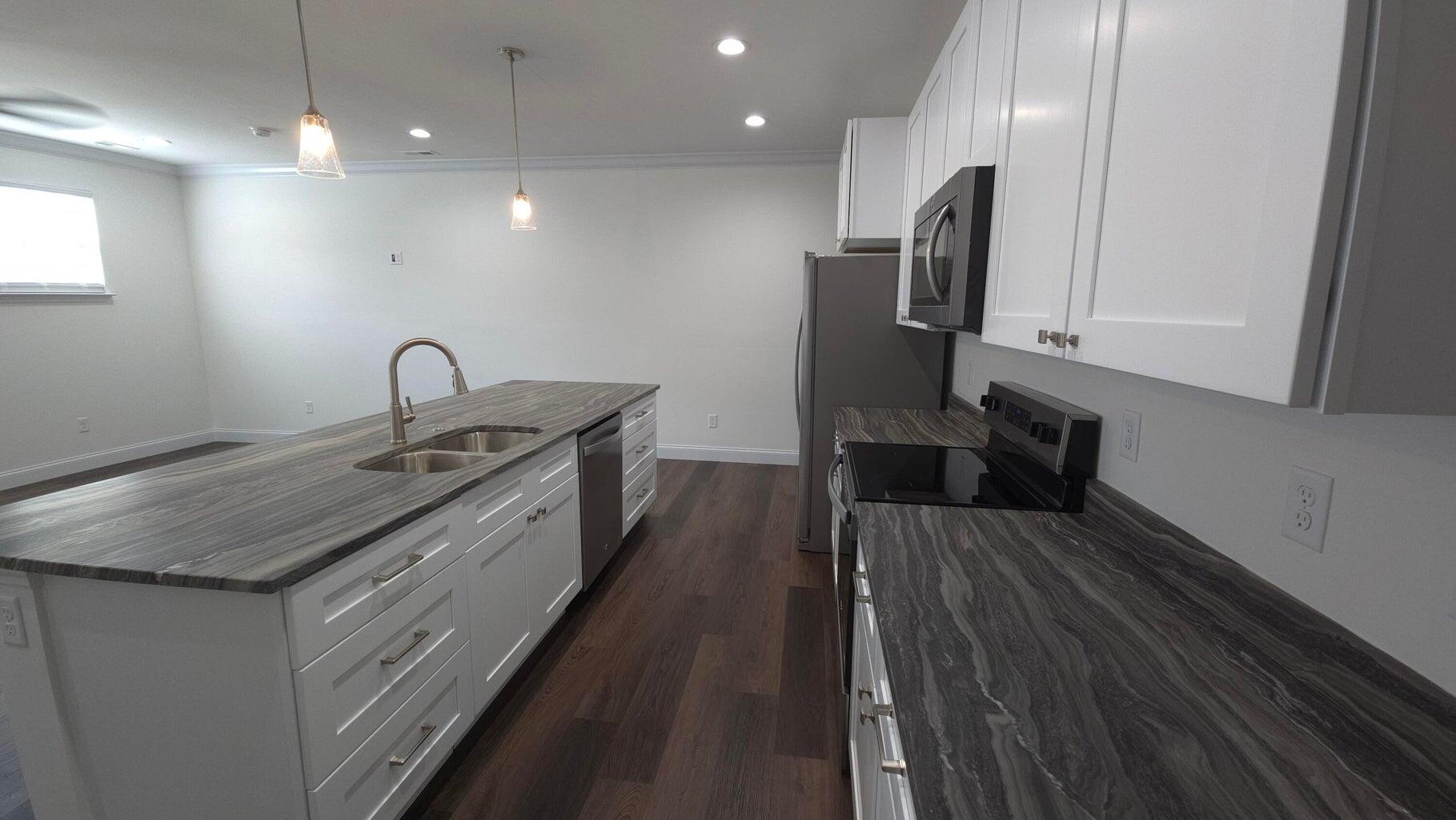 1808 Property Photo 15