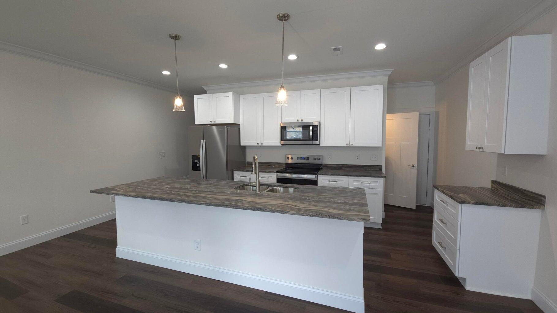 1808 Property Photo 16
