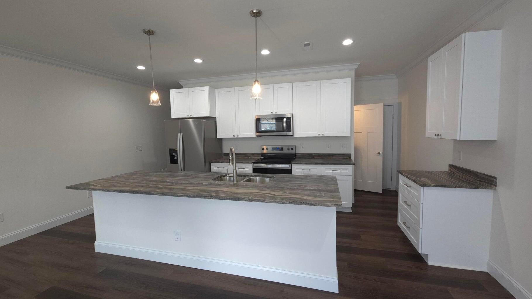 1808 Property Photo 17