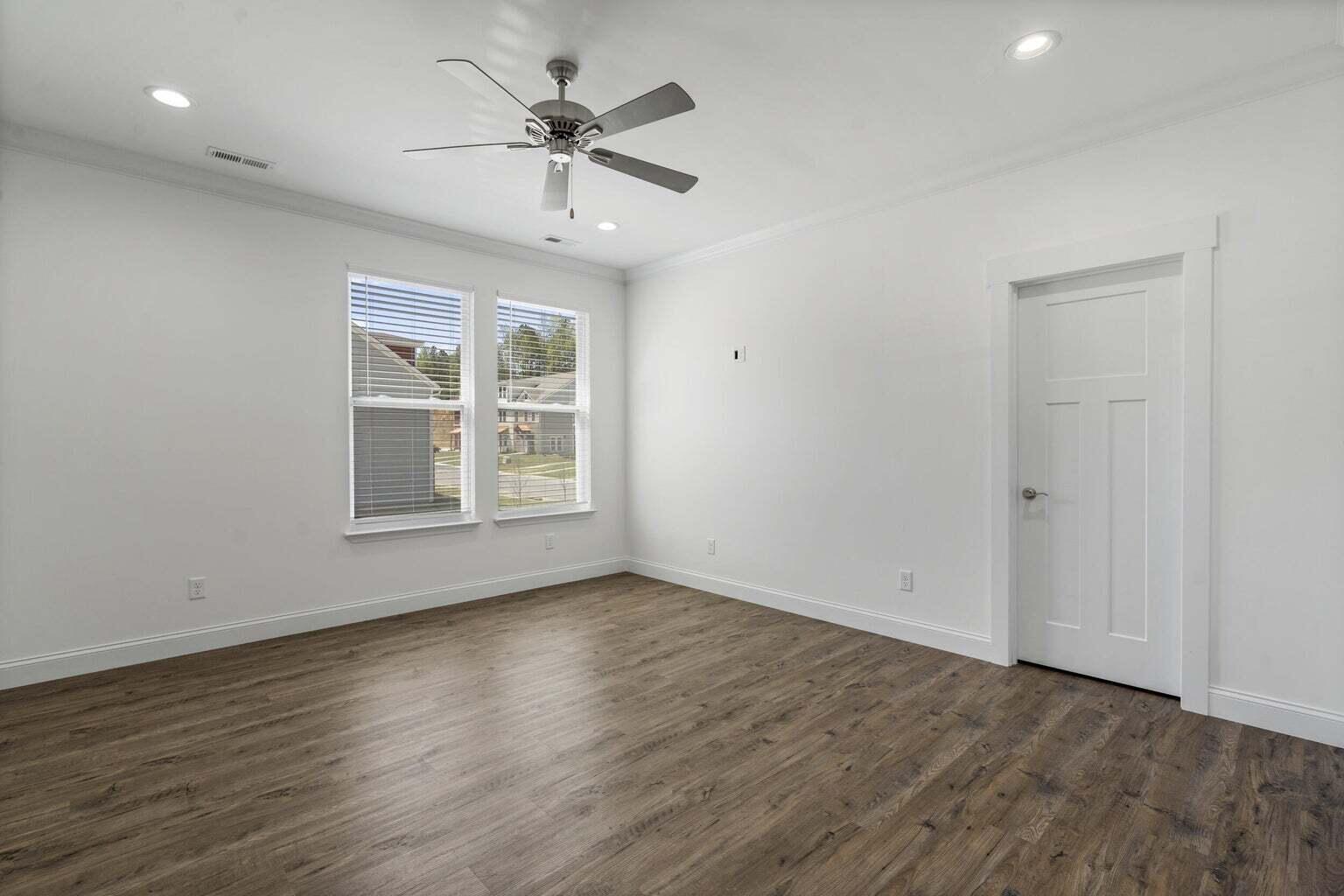 1808 Property Photo 34