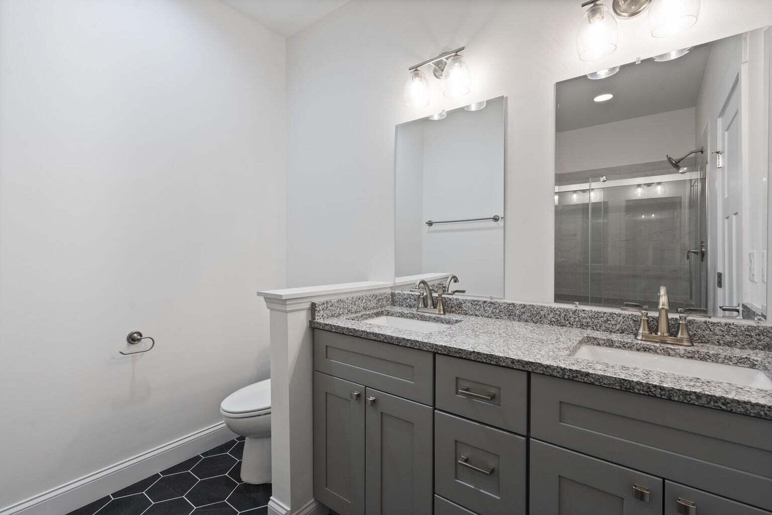 1808 Property Photo 38