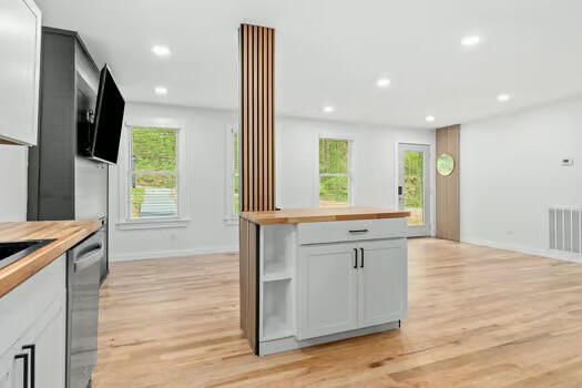 20 Moon Street Property Photo 9