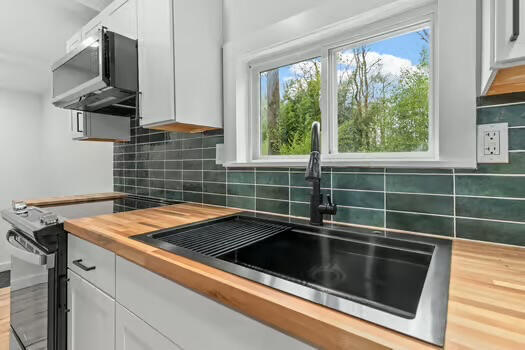20 Moon Street Property Photo 12
