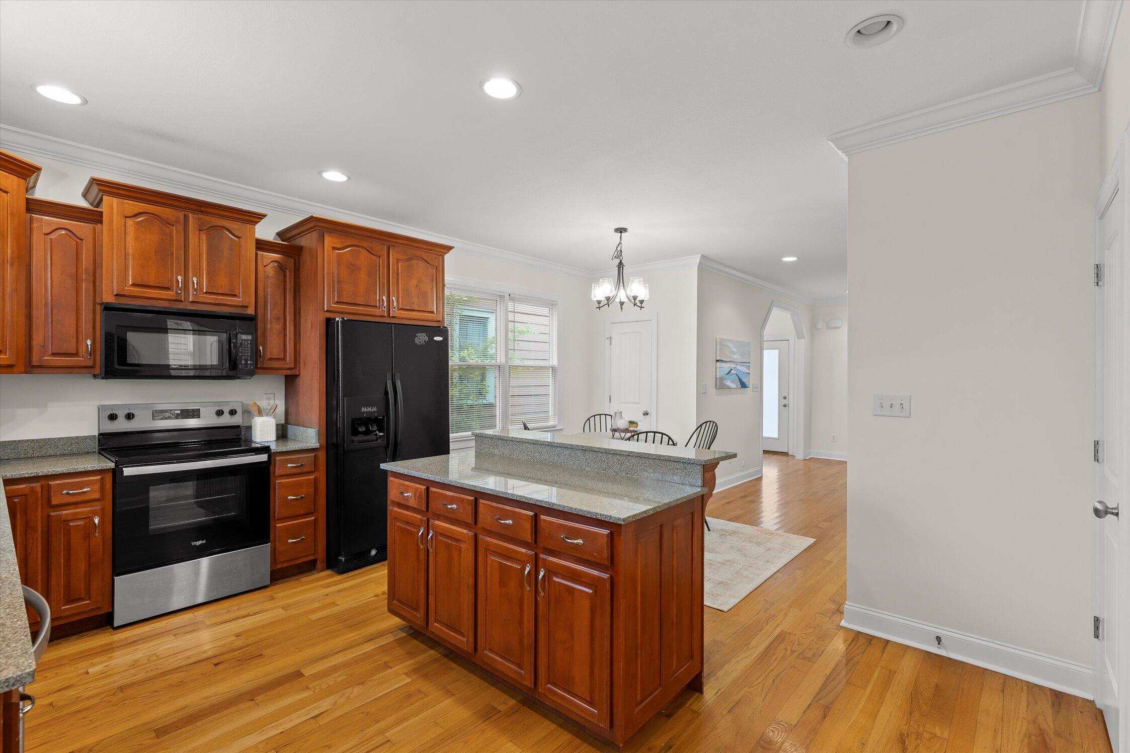 1063 Park Avenue Property Photo 22