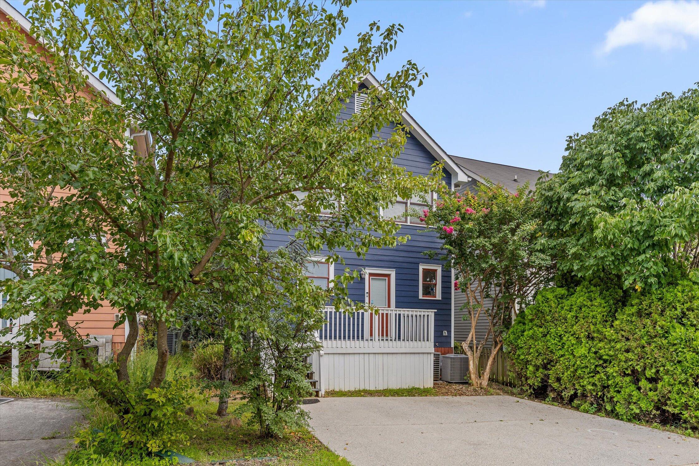 1063 Park Avenue Property Photo 36