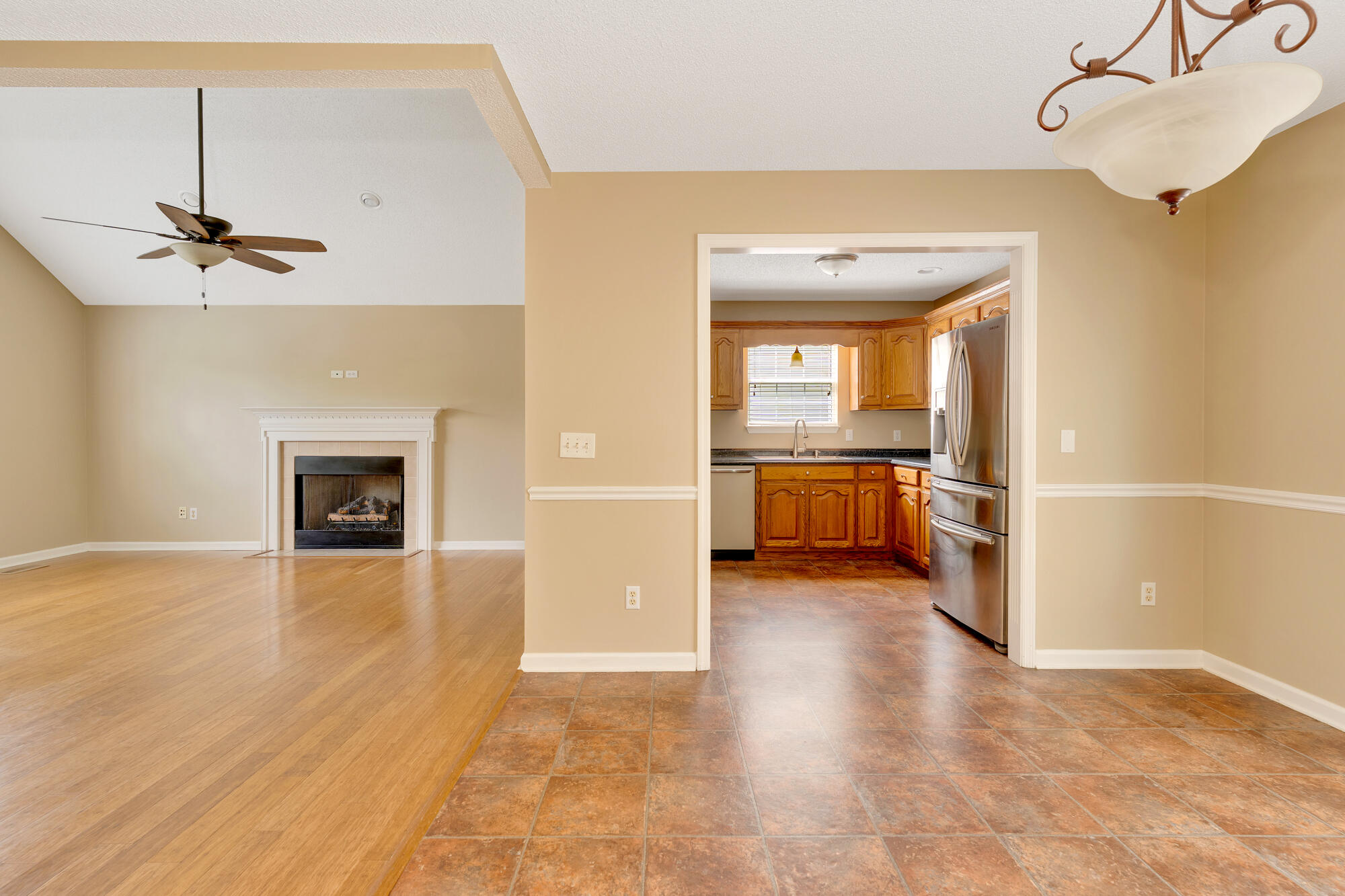6815 Sawtooth Drive Property Photo 7
