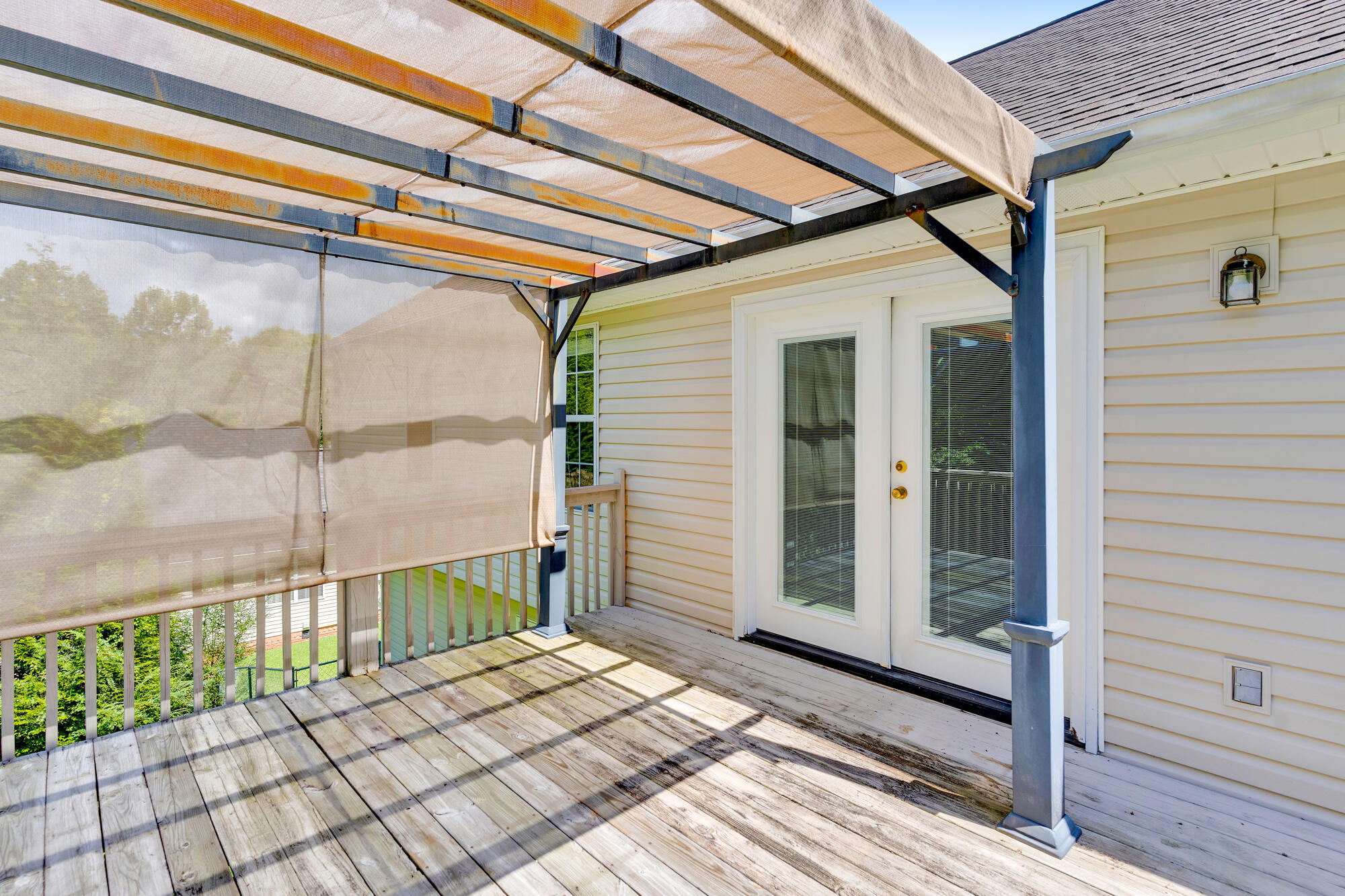 6815 Sawtooth Drive Property Photo 12