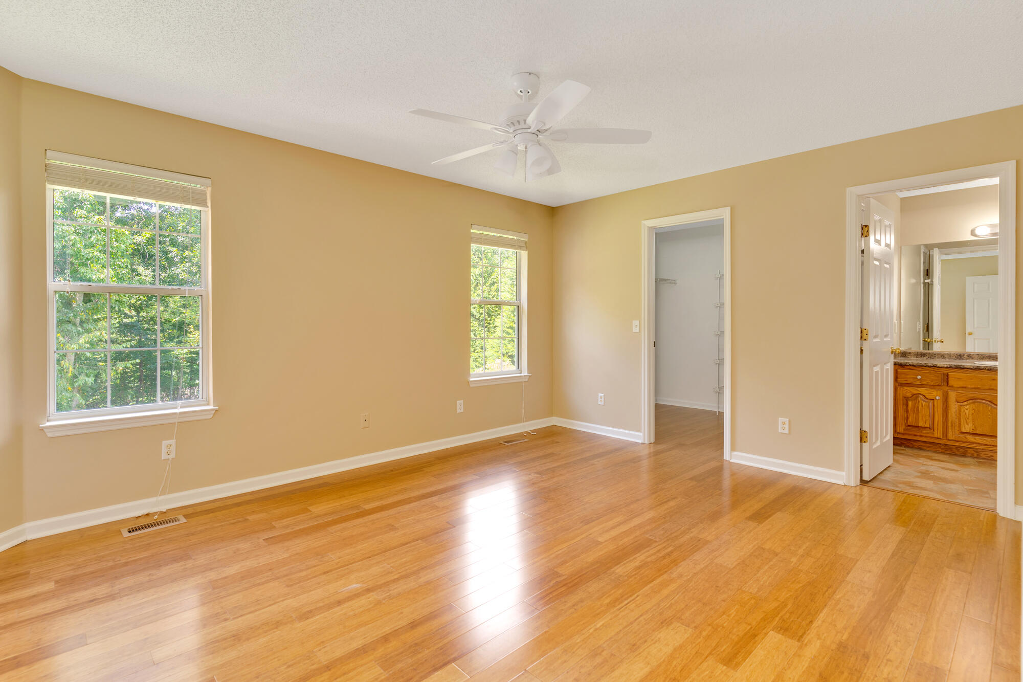 6815 Sawtooth Drive Property Photo 16