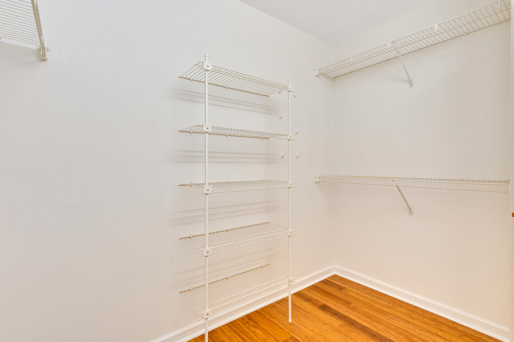 6815 Sawtooth Drive Property Photo 18