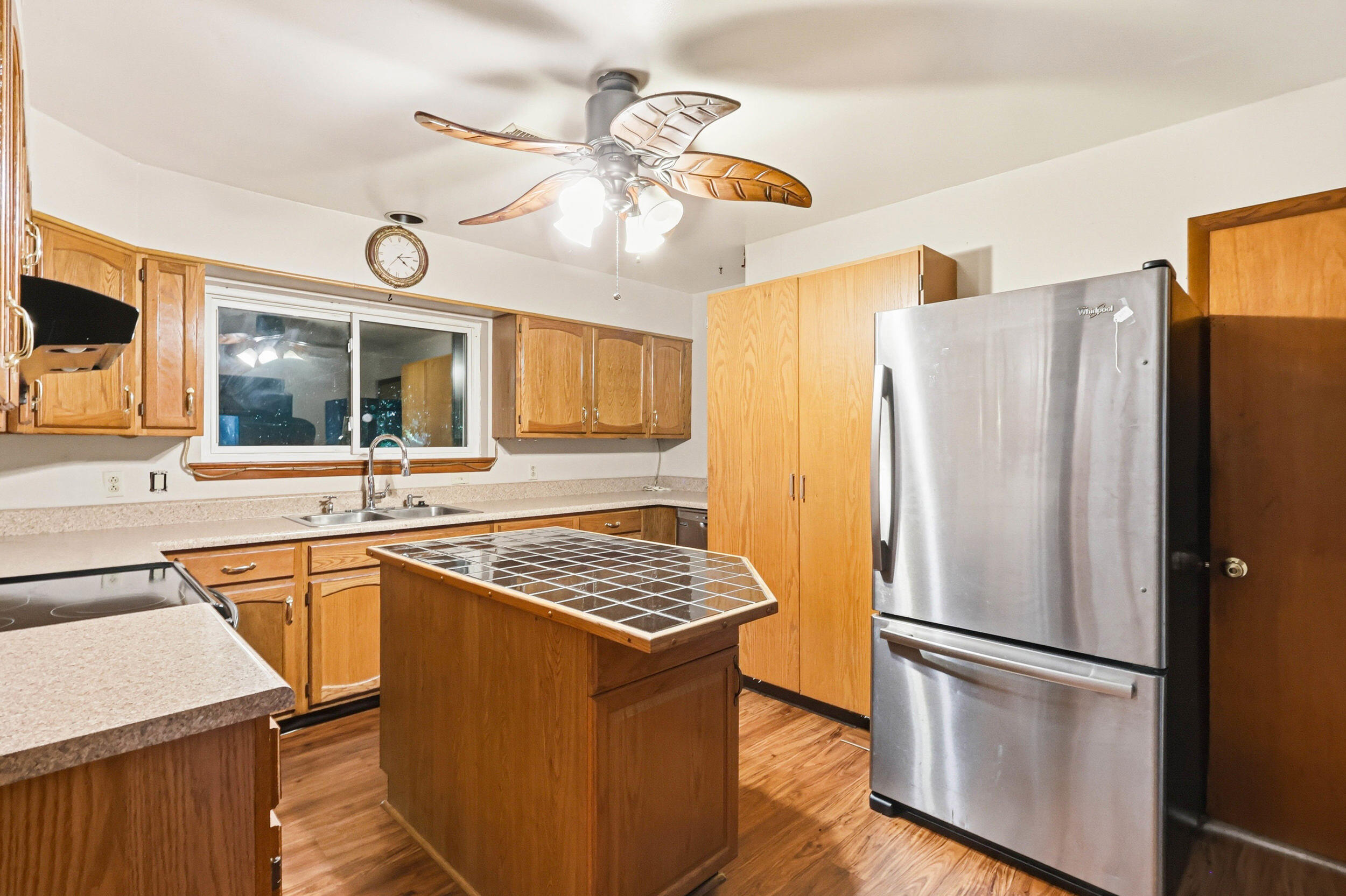 6514 White Oak Valley Circle Property Photo 8